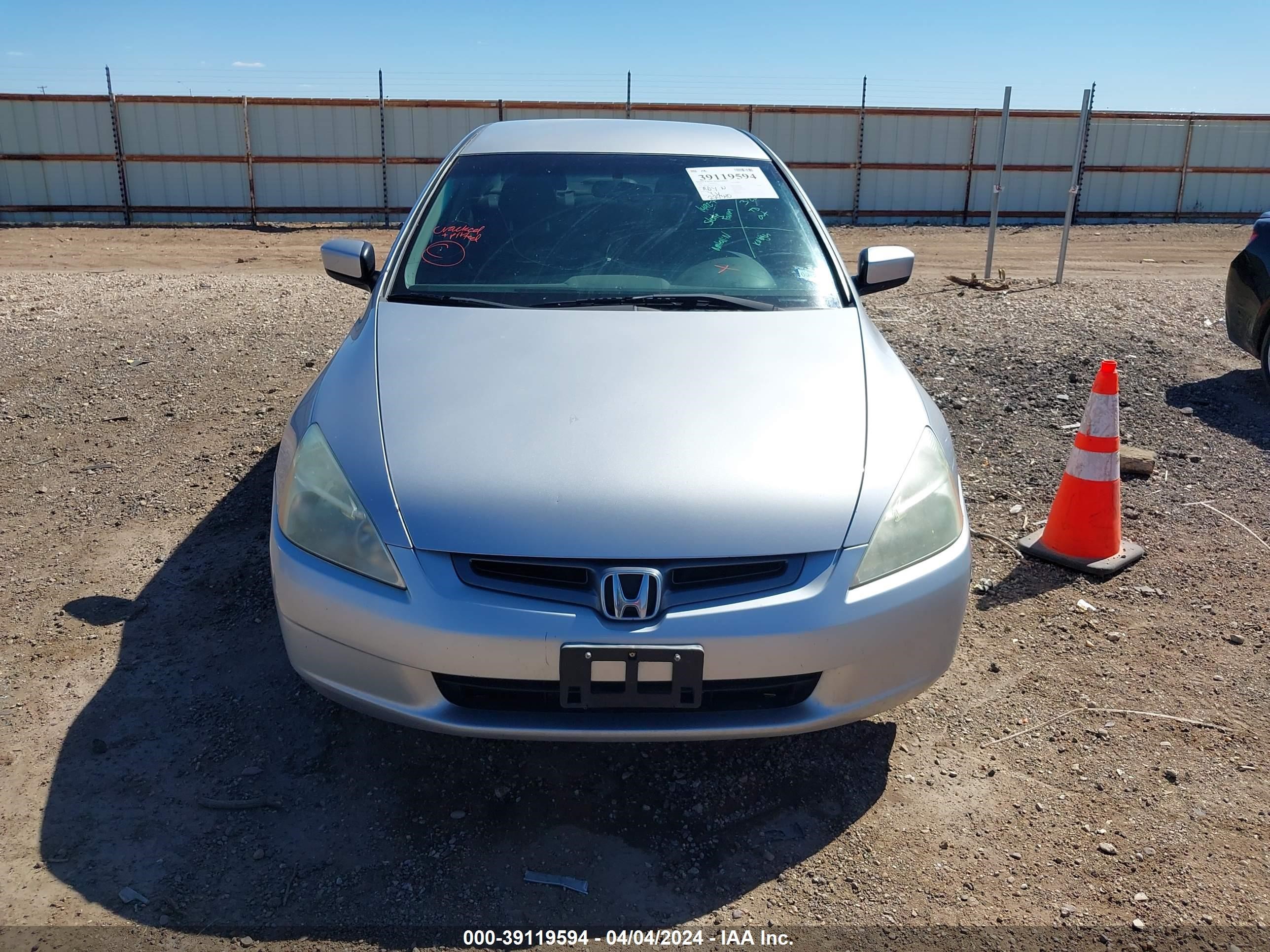 Photo 11 VIN: 1HGCM564X5L002516 - HONDA ACCORD 