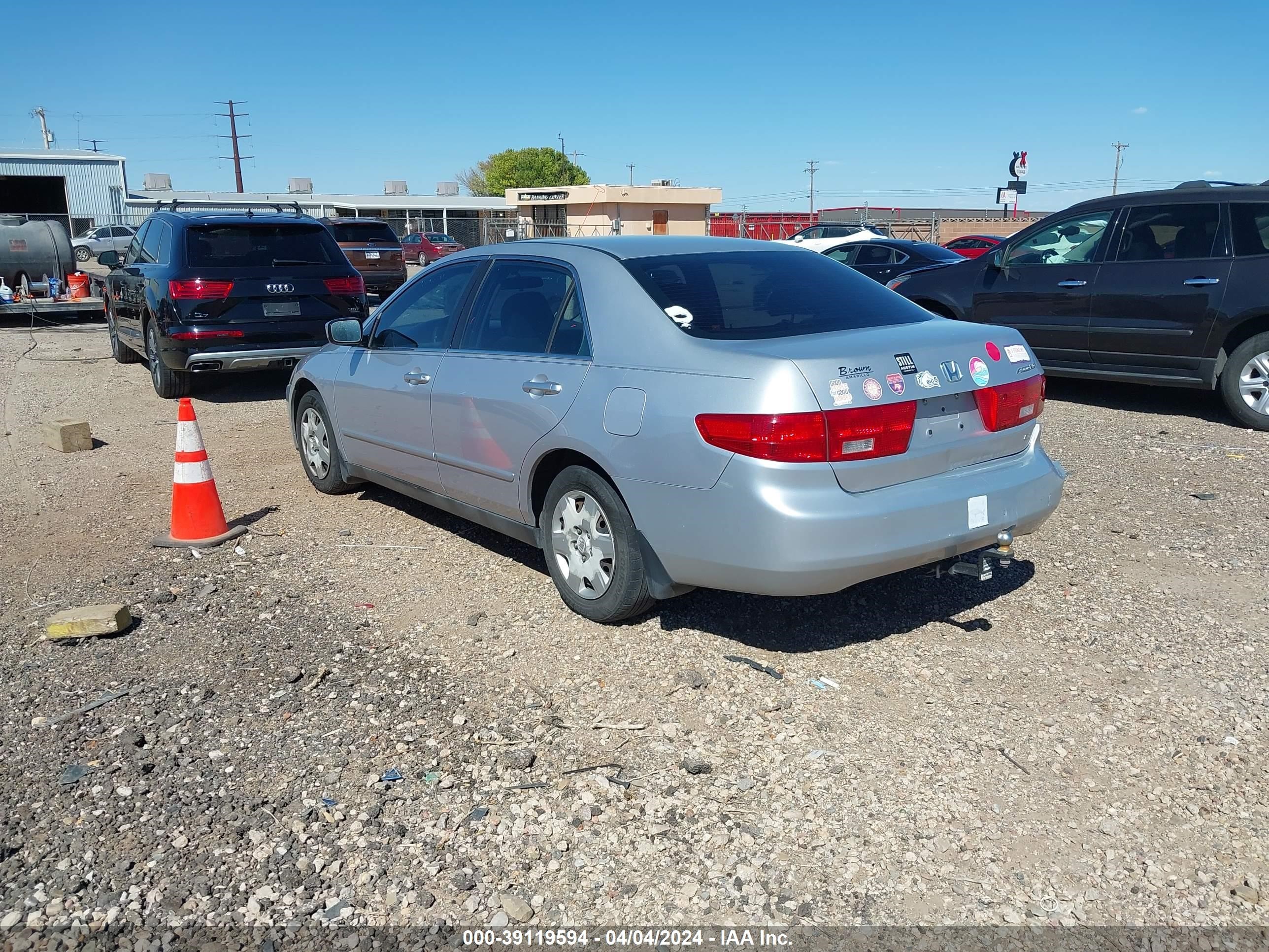 Photo 2 VIN: 1HGCM564X5L002516 - HONDA ACCORD 