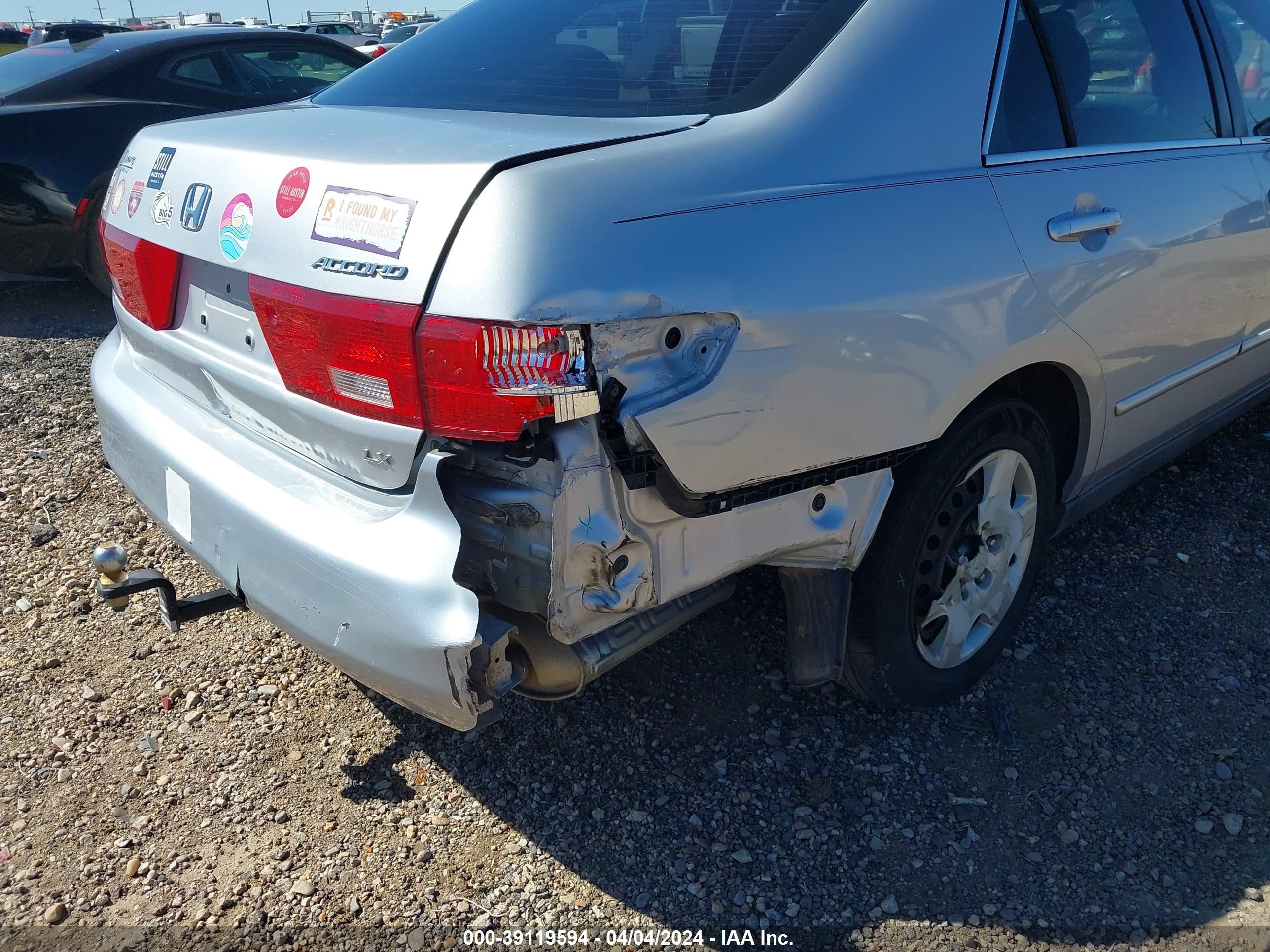 Photo 5 VIN: 1HGCM564X5L002516 - HONDA ACCORD 