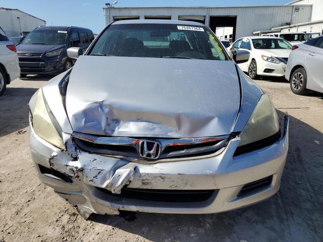 Photo 4 VIN: 1HGCM564X6A030376 - HONDA ACCORD LX 