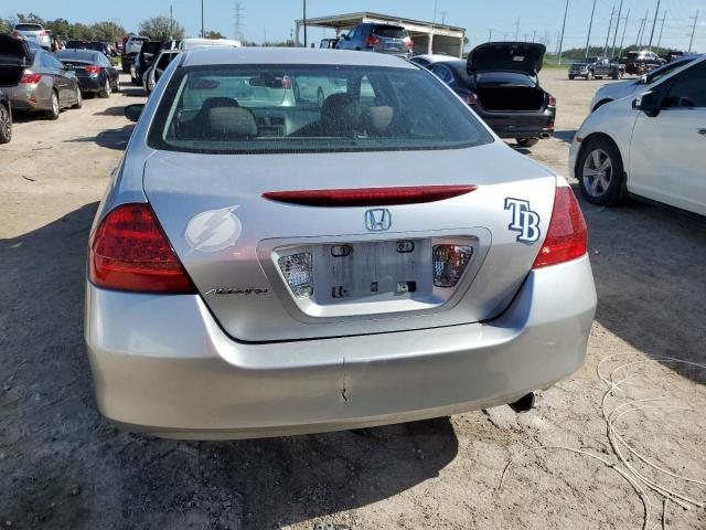 Photo 5 VIN: 1HGCM564X6A030376 - HONDA ACCORD LX 