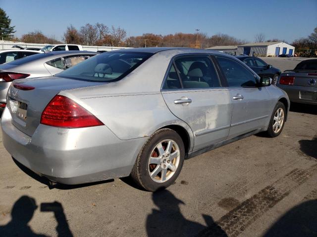 Photo 2 VIN: 1HGCM564X7A061743 - HONDA ACCORD 