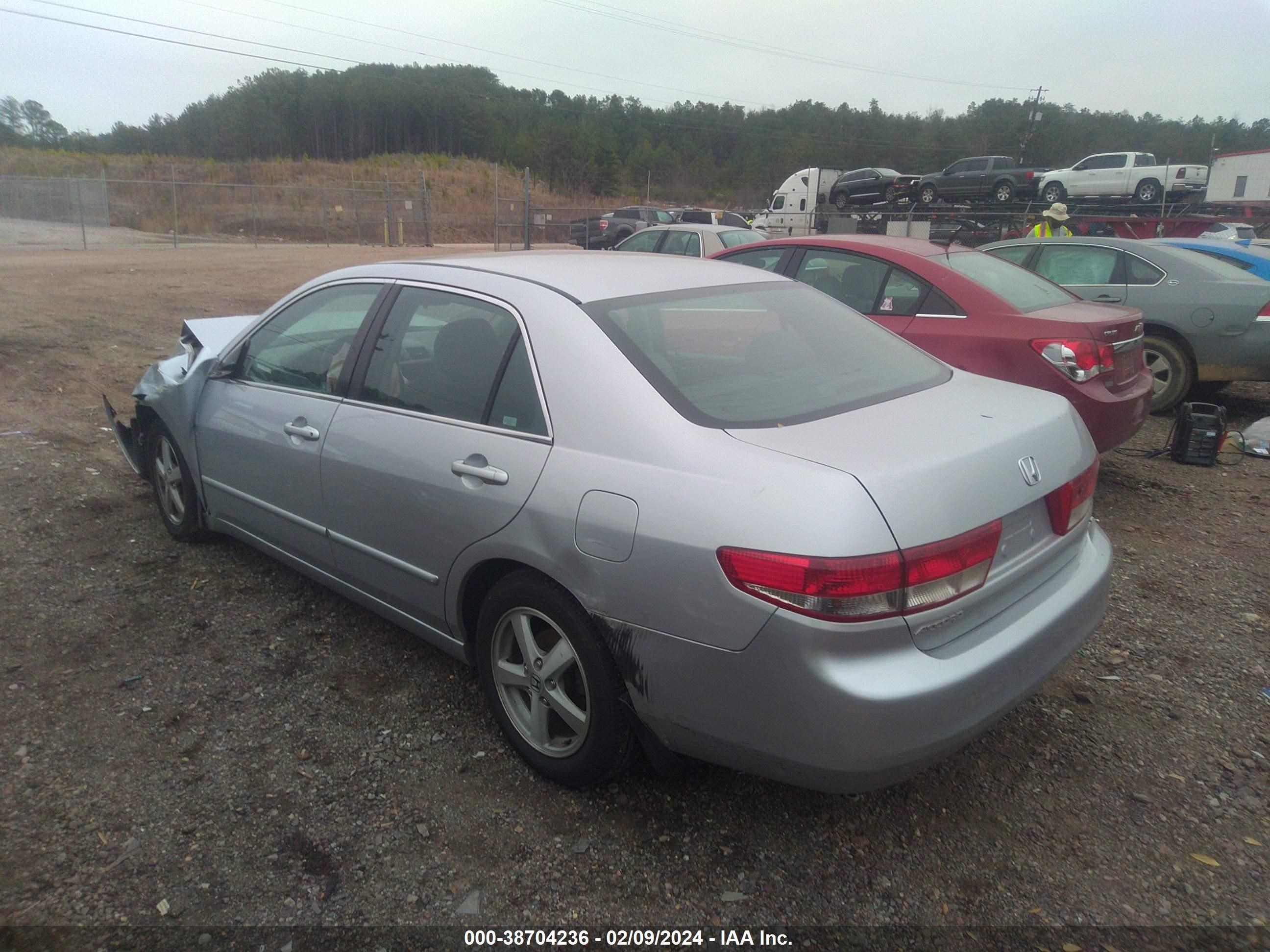 Photo 2 VIN: 1HGCM56614A146502 - HONDA ACCORD 