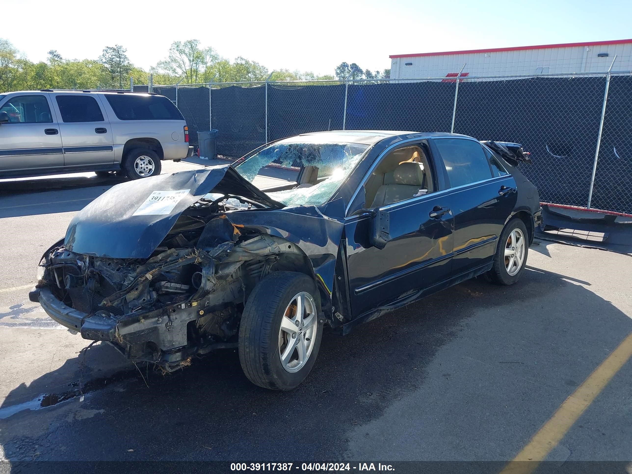 Photo 1 VIN: 1HGCM56623A038744 - HONDA ACCORD 