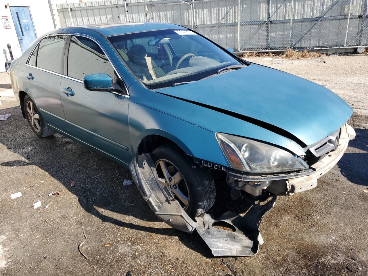 Photo 3 VIN: 1HGCM56624A047686 - HONDA ACCORD 