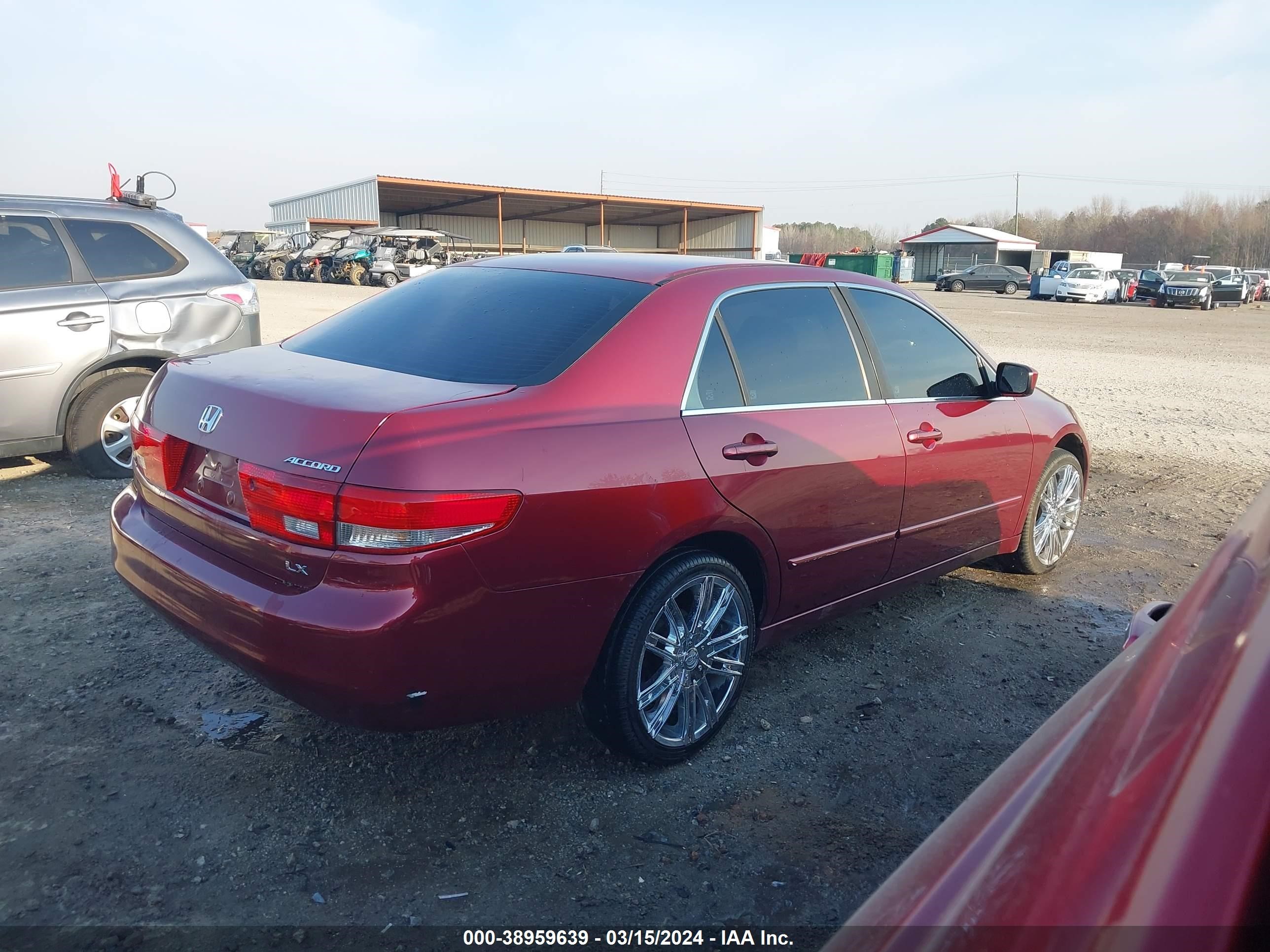 Photo 3 VIN: 1HGCM56644A015578 - HONDA ACCORD 