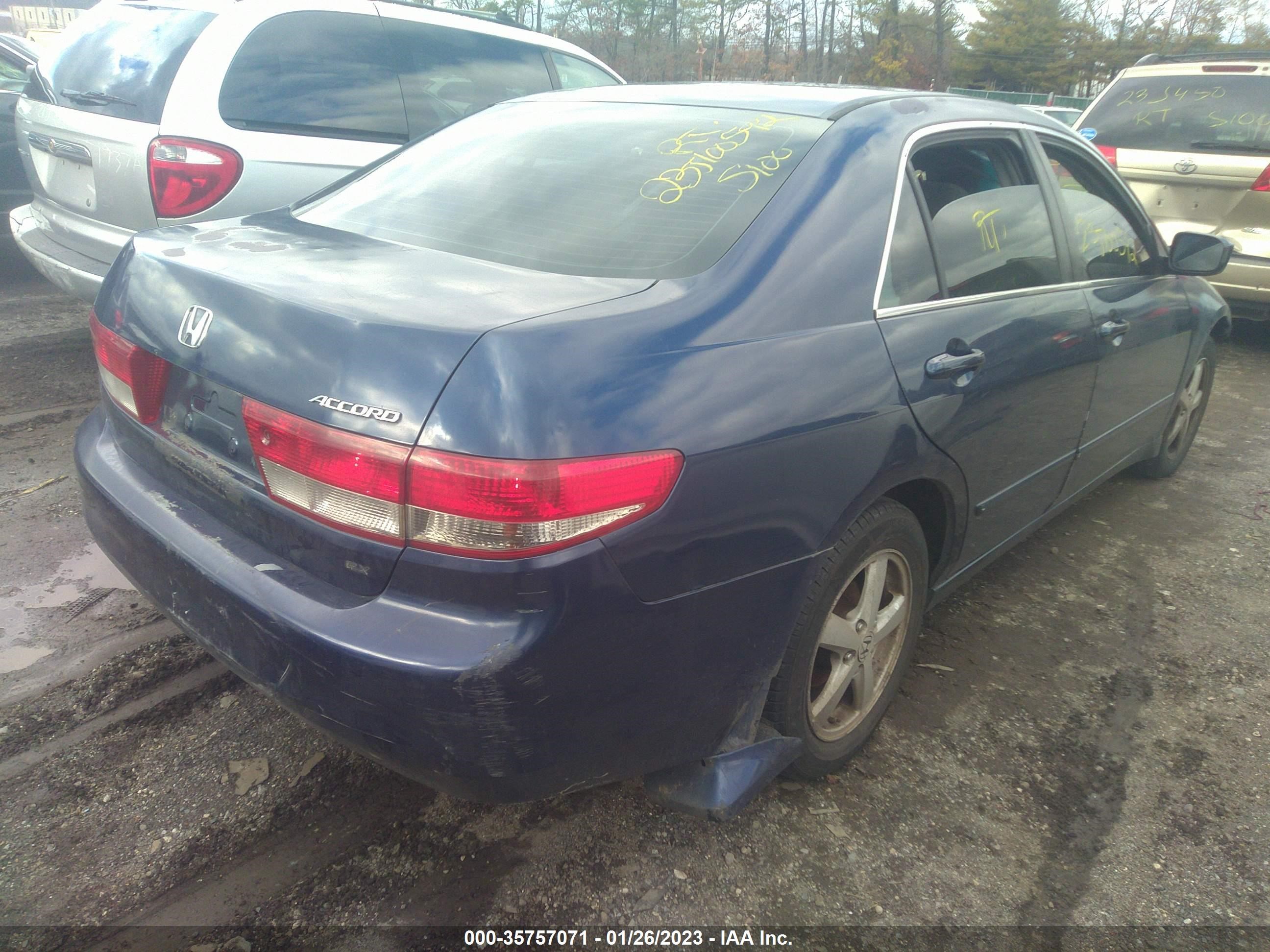 Photo 3 VIN: 1HGCM56644A045776 - HONDA ACCORD 