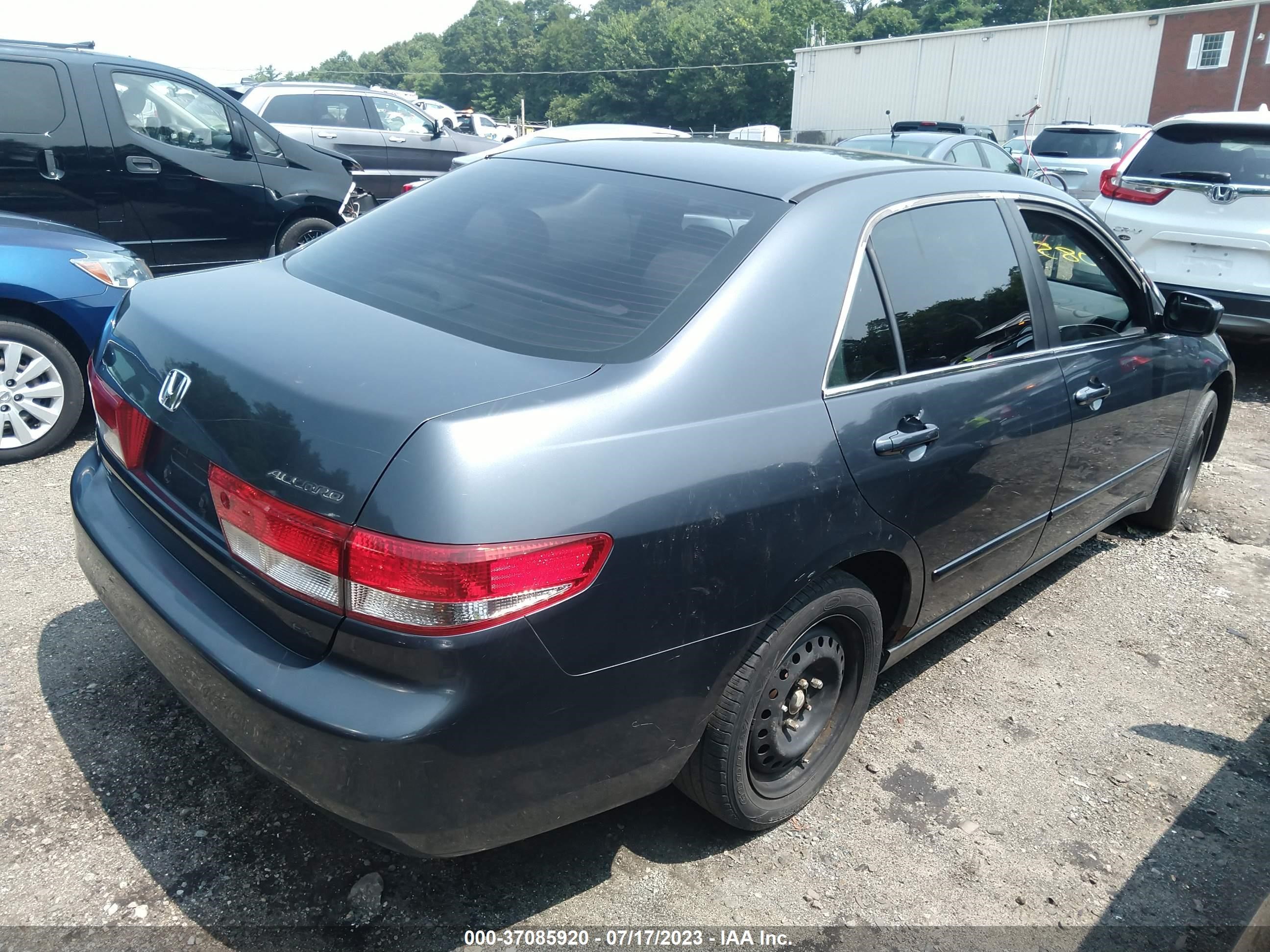 Photo 3 VIN: 1HGCM56663A032980 - HONDA ACCORD 