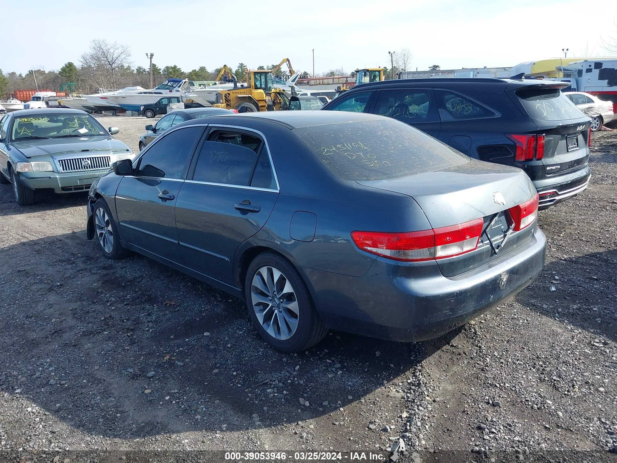 Photo 2 VIN: 1HGCM56673A007926 - HONDA ACCORD 