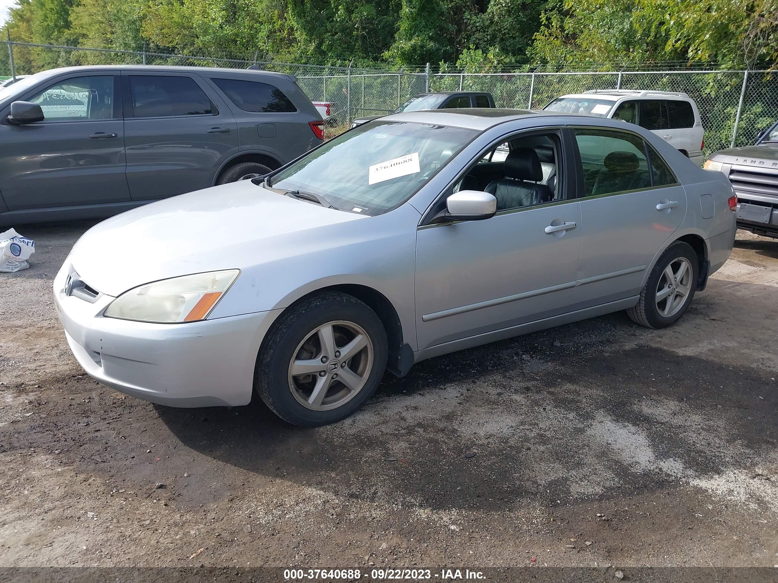 Photo 1 VIN: 1HGCM56673A072193 - HONDA ACCORD 