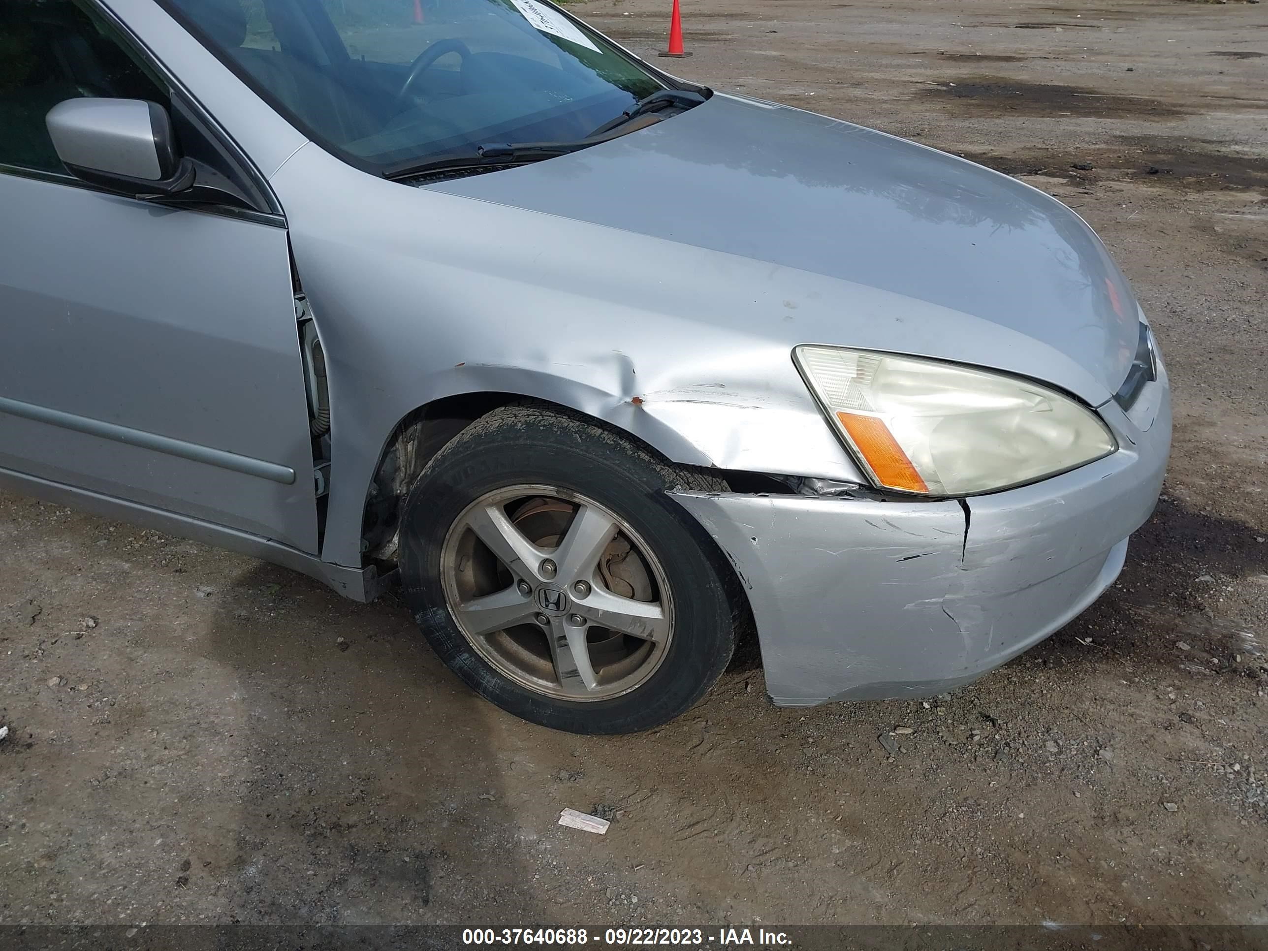 Photo 5 VIN: 1HGCM56673A072193 - HONDA ACCORD 