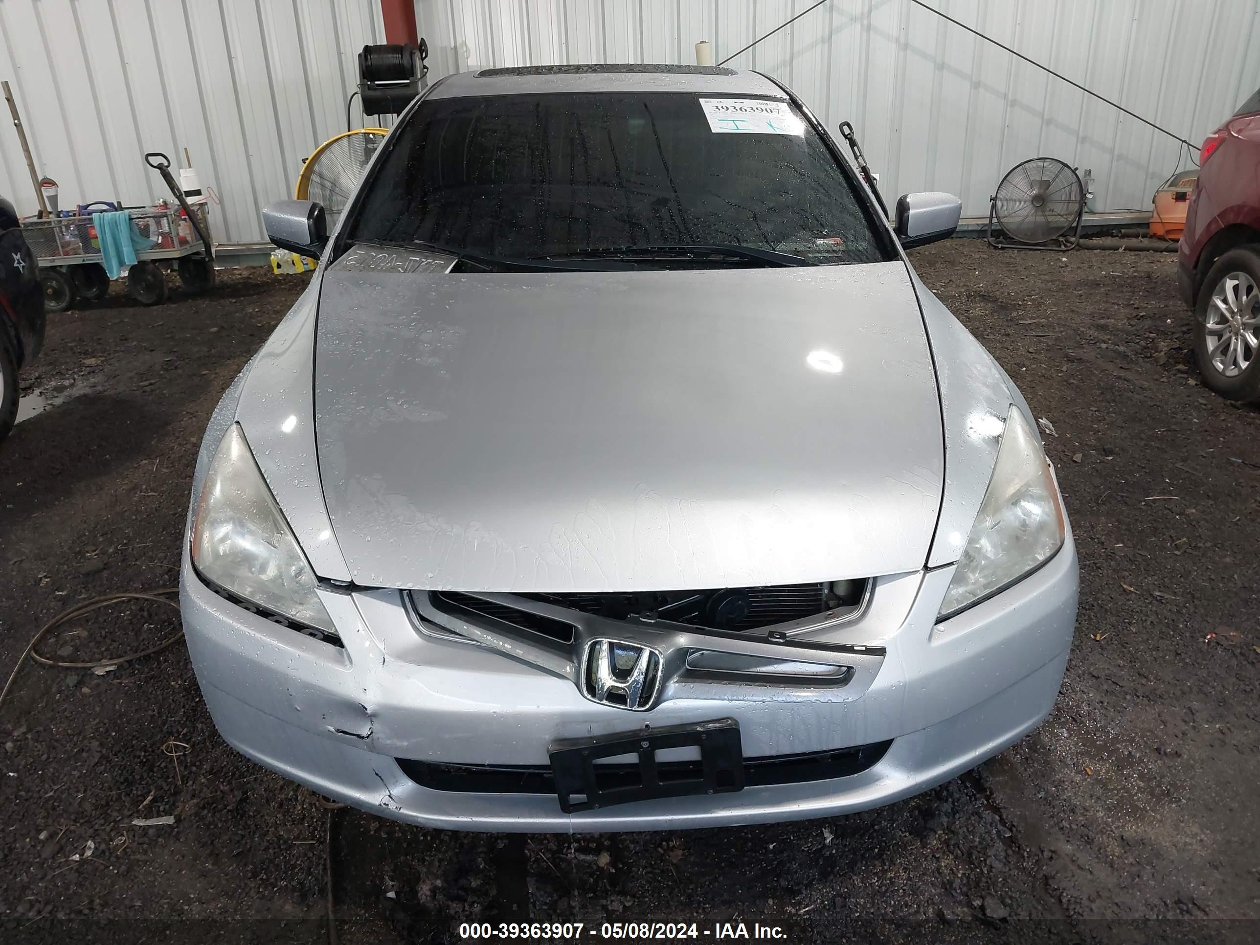 Photo 11 VIN: 1HGCM56693A105582 - HONDA ACCORD 