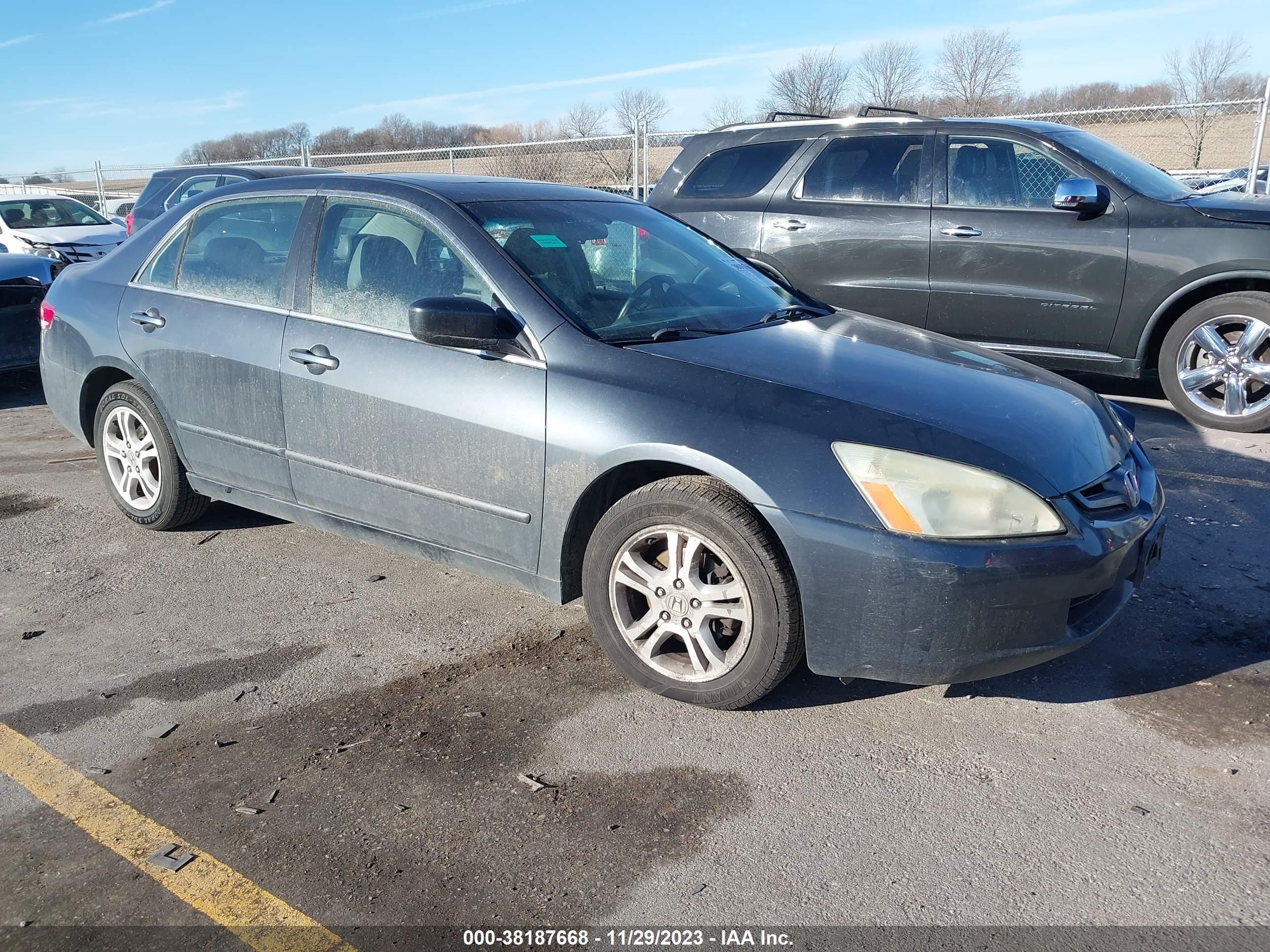 Photo 0 VIN: 1HGCM56693A146519 - HONDA ACCORD 