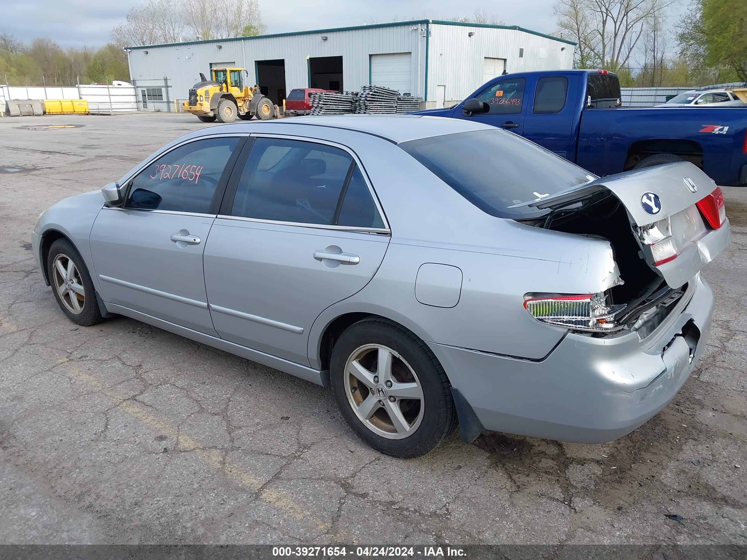 Photo 2 VIN: 1HGCM56694A034272 - HONDA ACCORD 