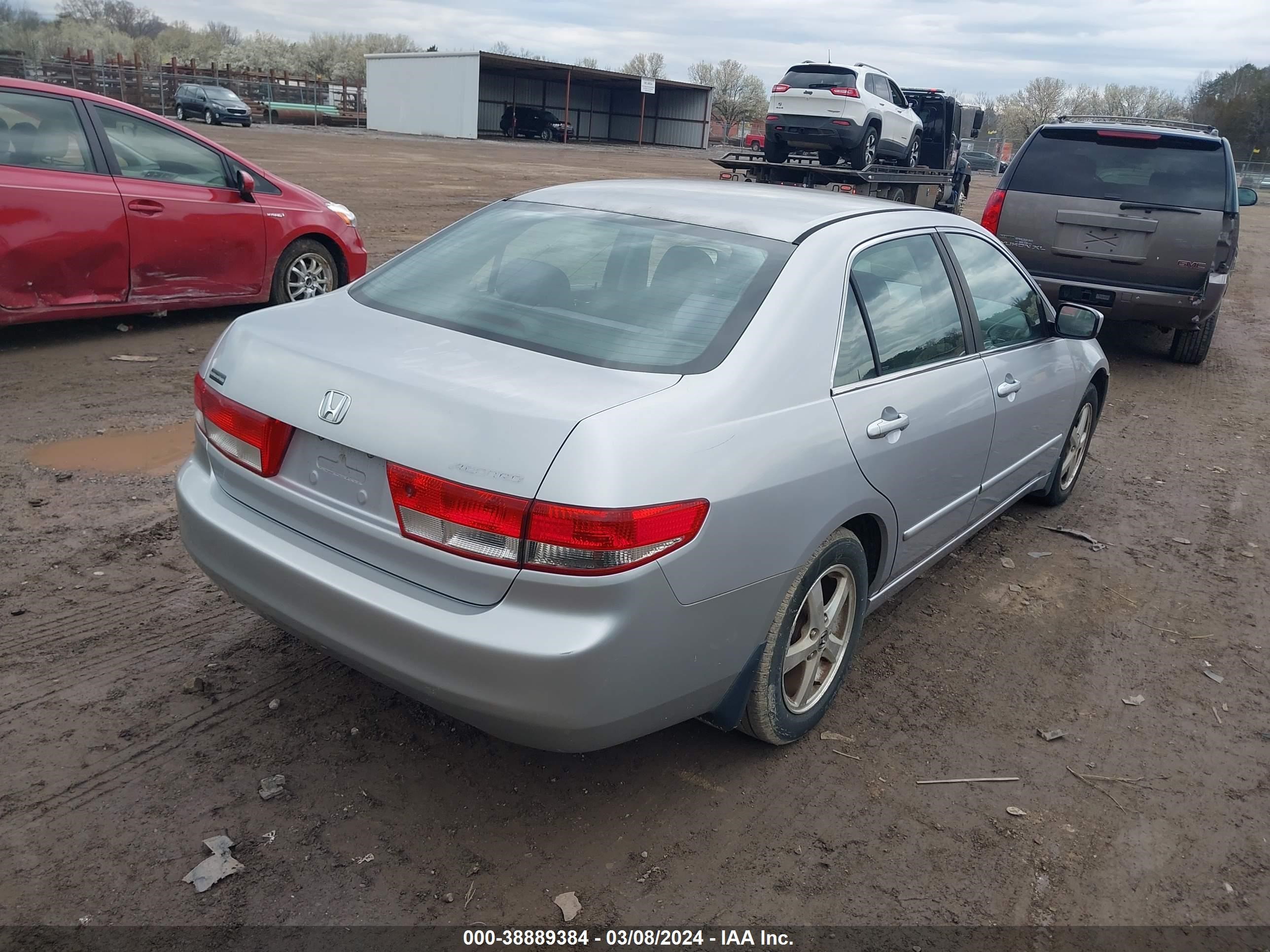 Photo 3 VIN: 1HGCM56704A006868 - HONDA ACCORD 