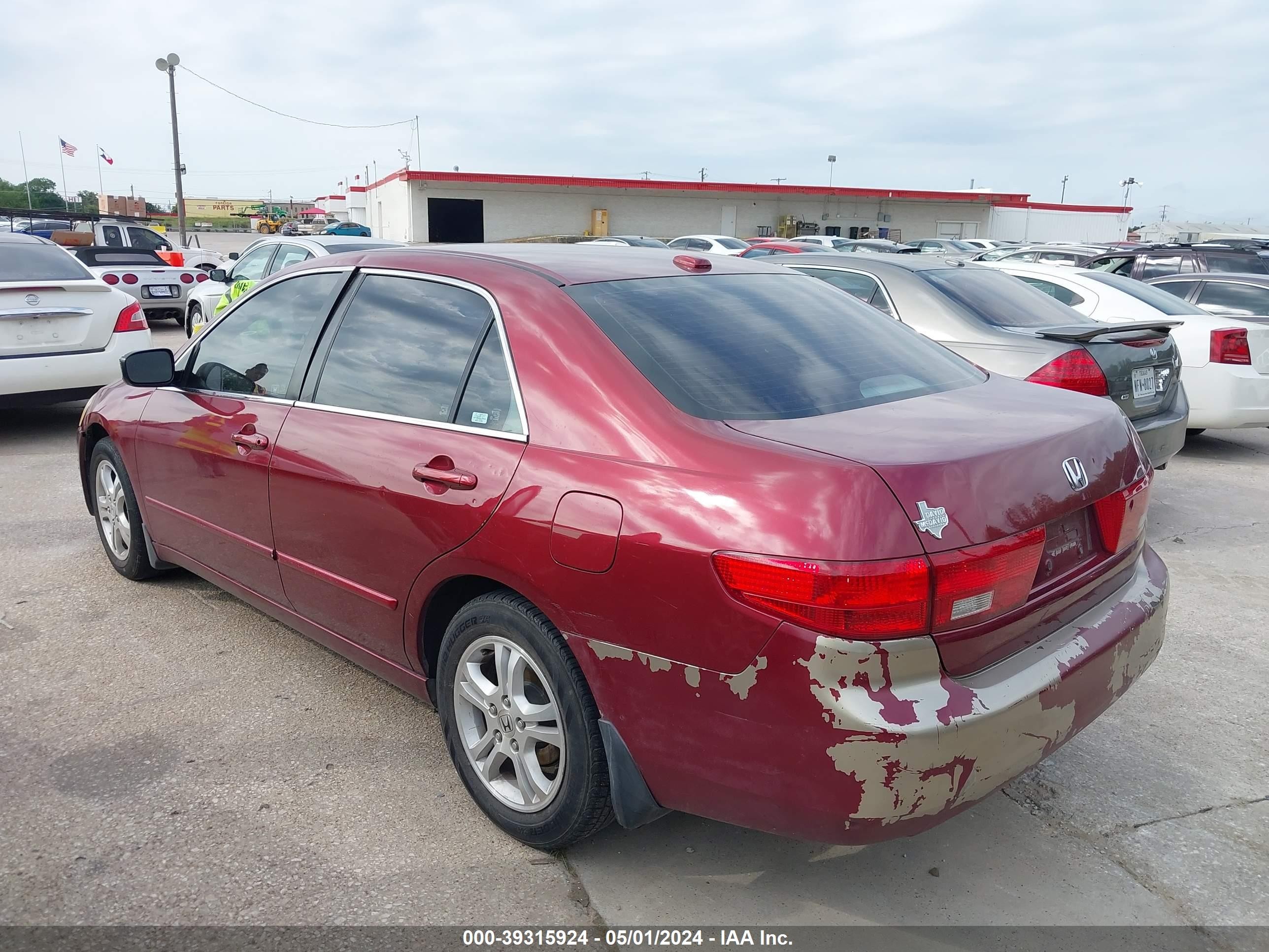 Photo 2 VIN: 1HGCM56705A131290 - HONDA ACCORD 