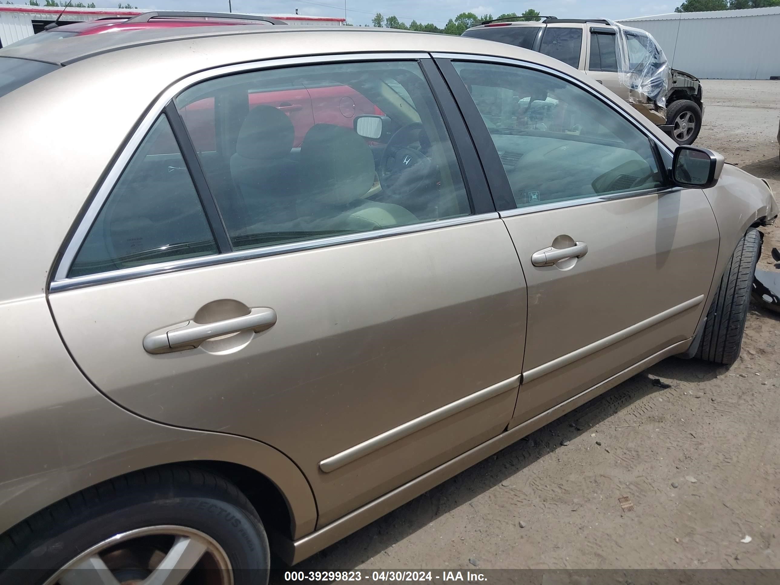 Photo 12 VIN: 1HGCM56705A170798 - HONDA ACCORD 