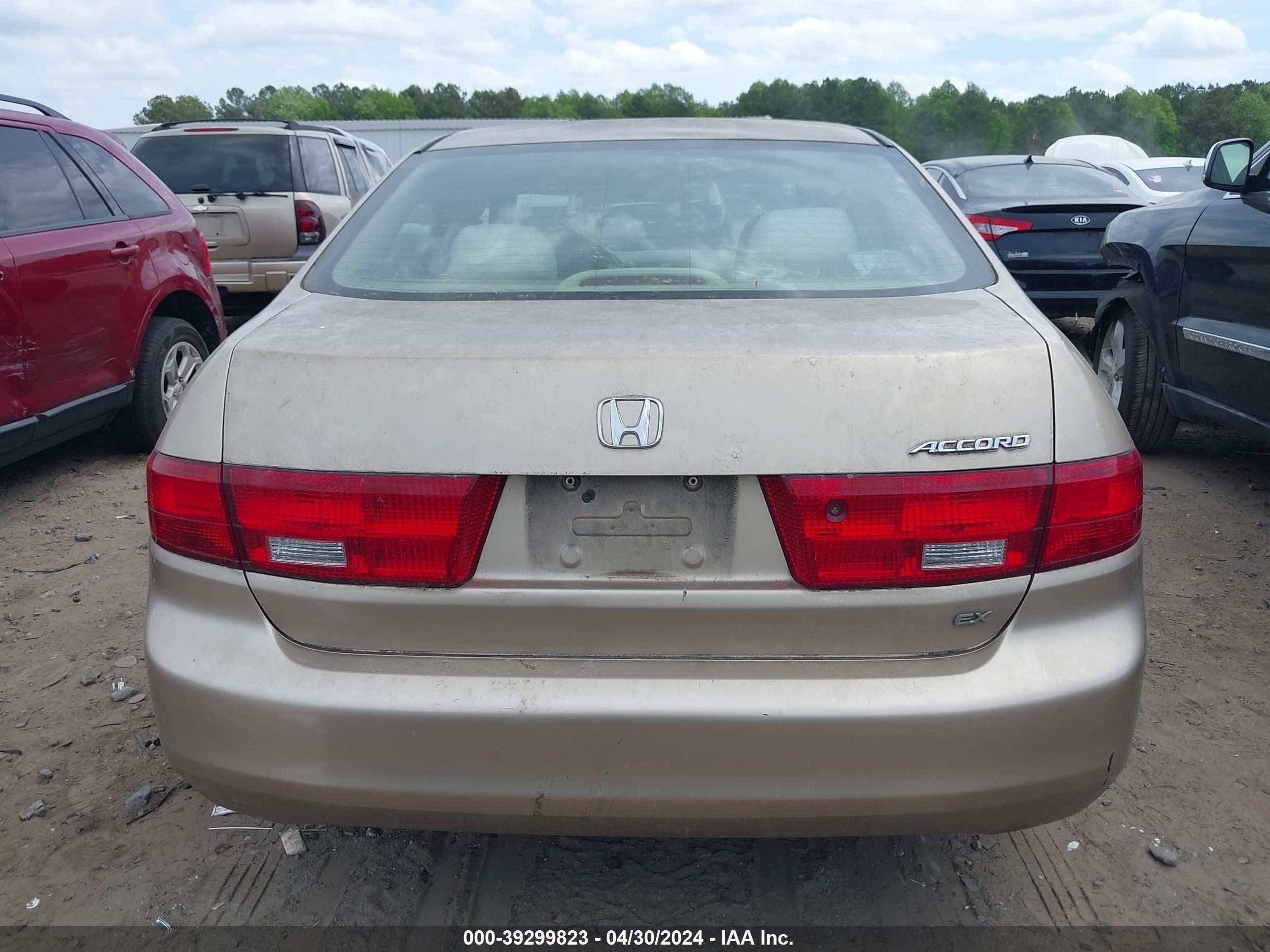 Photo 15 VIN: 1HGCM56705A170798 - HONDA ACCORD 