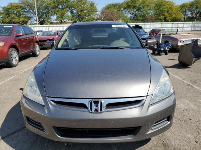 Photo 4 VIN: 1HGCM56706A137477 - HONDA ACCORD EX 