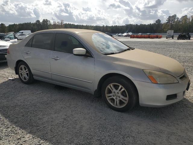 Photo 3 VIN: 1HGCM56707A002257 - HONDA ACCORD EX 