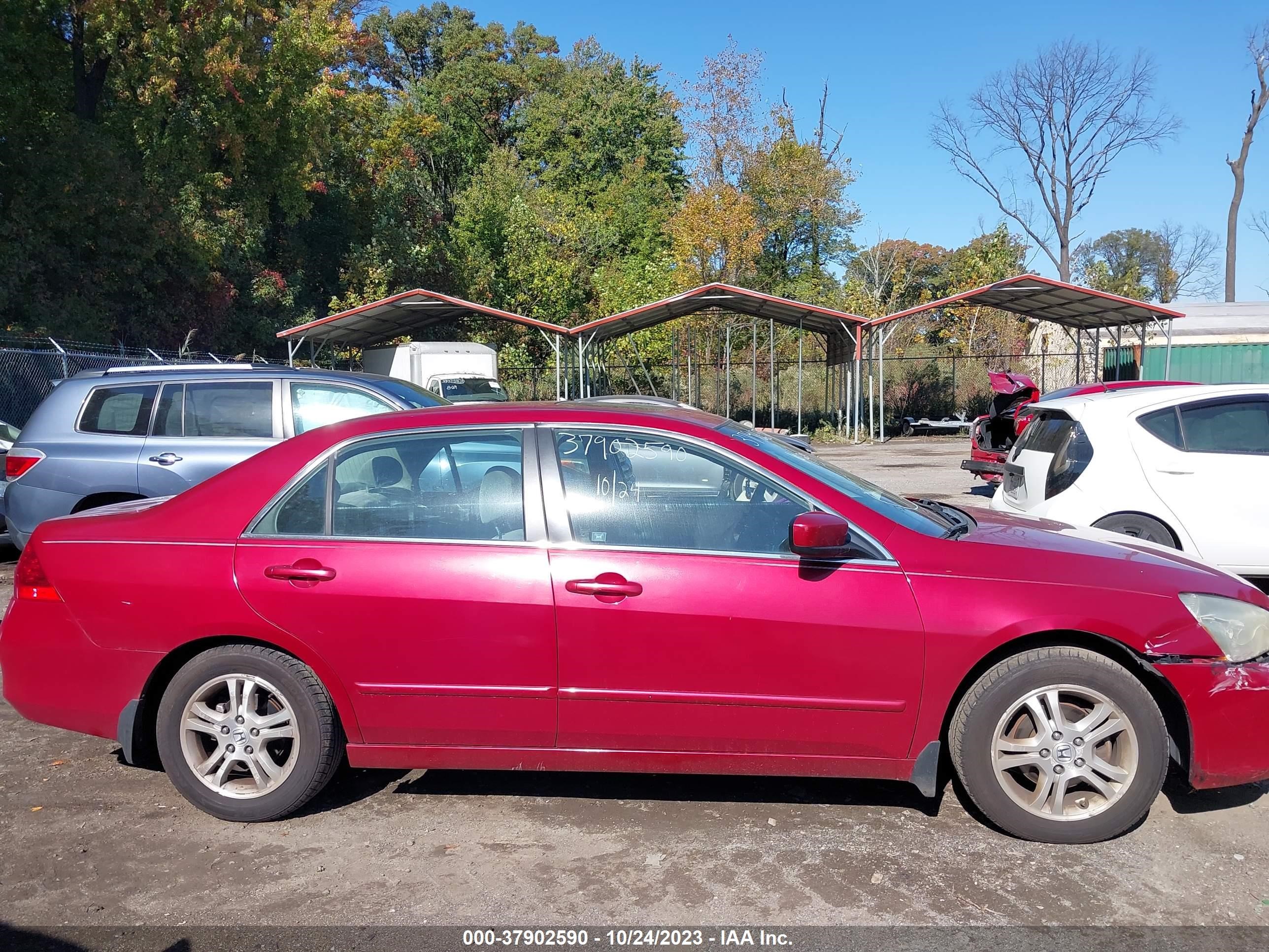 Photo 12 VIN: 1HGCM56707A009001 - HONDA ACCORD 