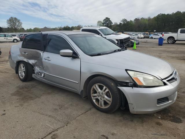 Photo 3 VIN: 1HGCM56707A051135 - HONDA ACCORD 