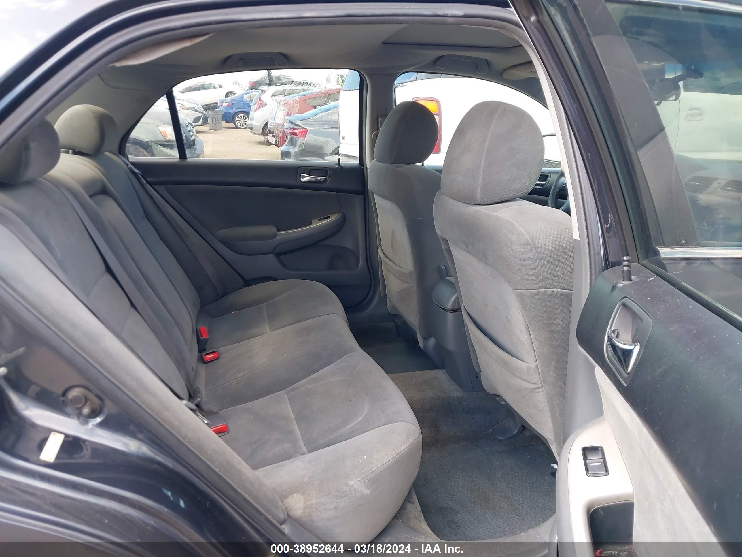 Photo 7 VIN: 1HGCM56715A064103 - HONDA ACCORD 