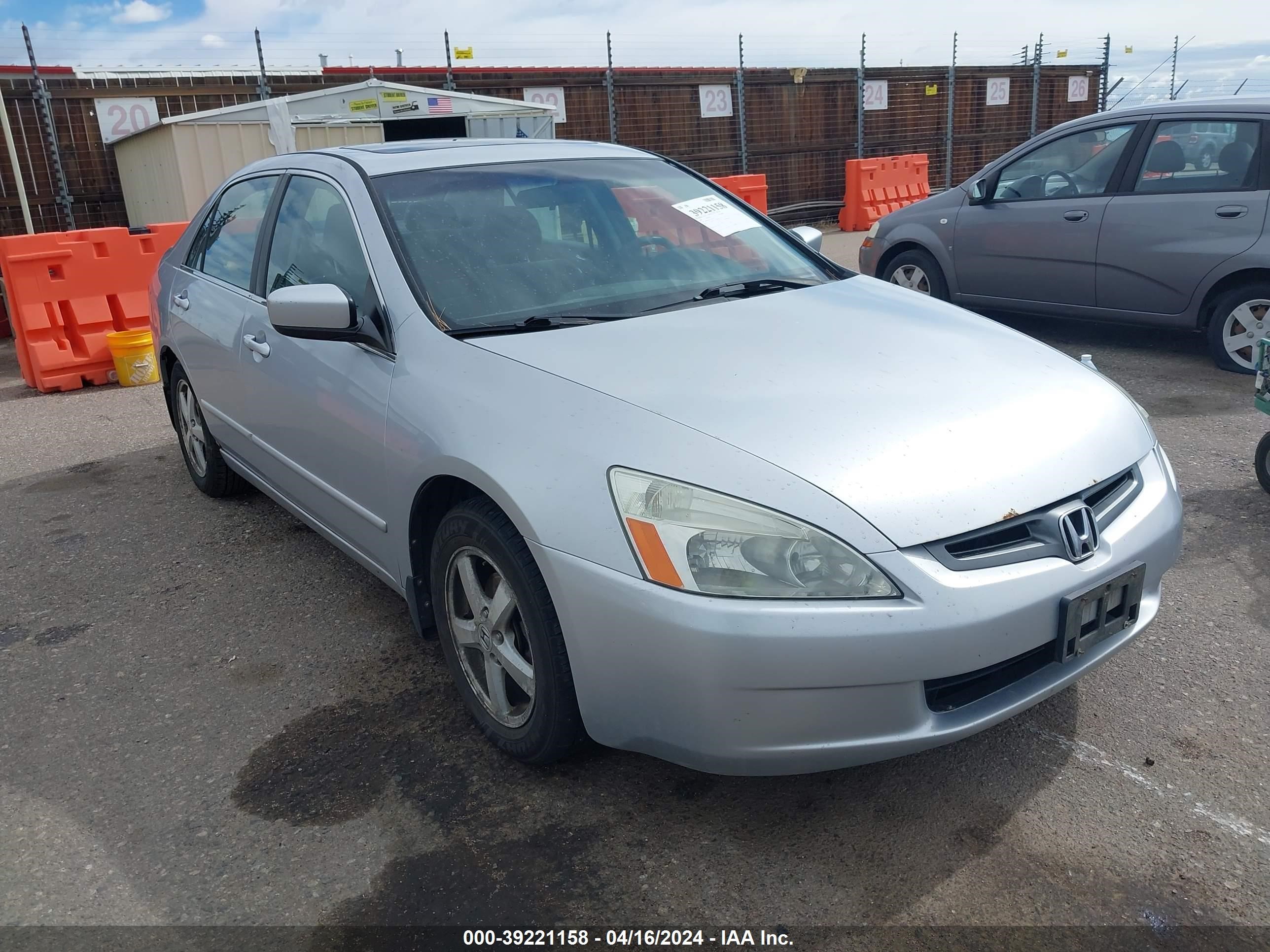 Photo 0 VIN: 1HGCM56715A067230 - HONDA ACCORD 