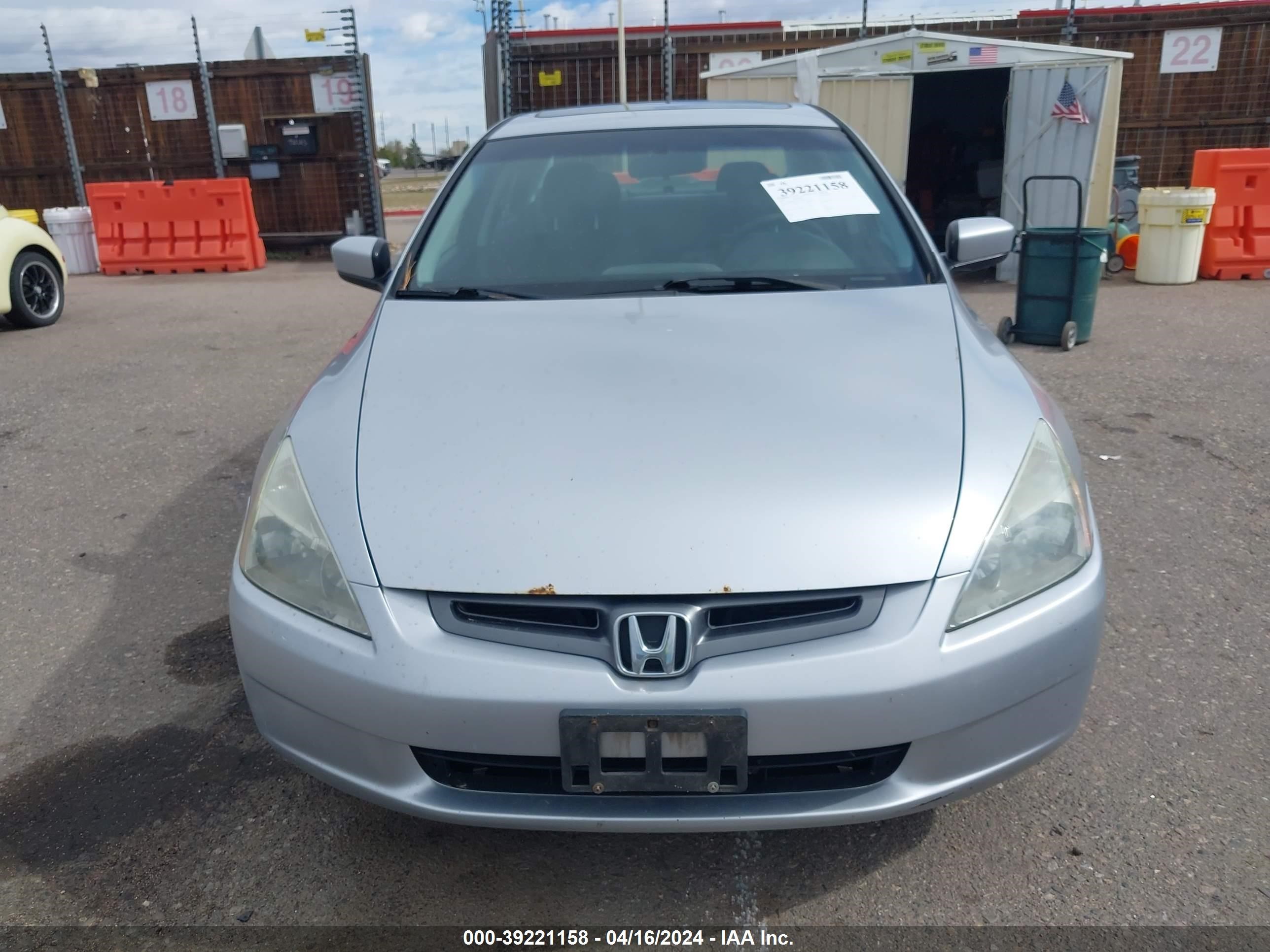 Photo 5 VIN: 1HGCM56715A067230 - HONDA ACCORD 