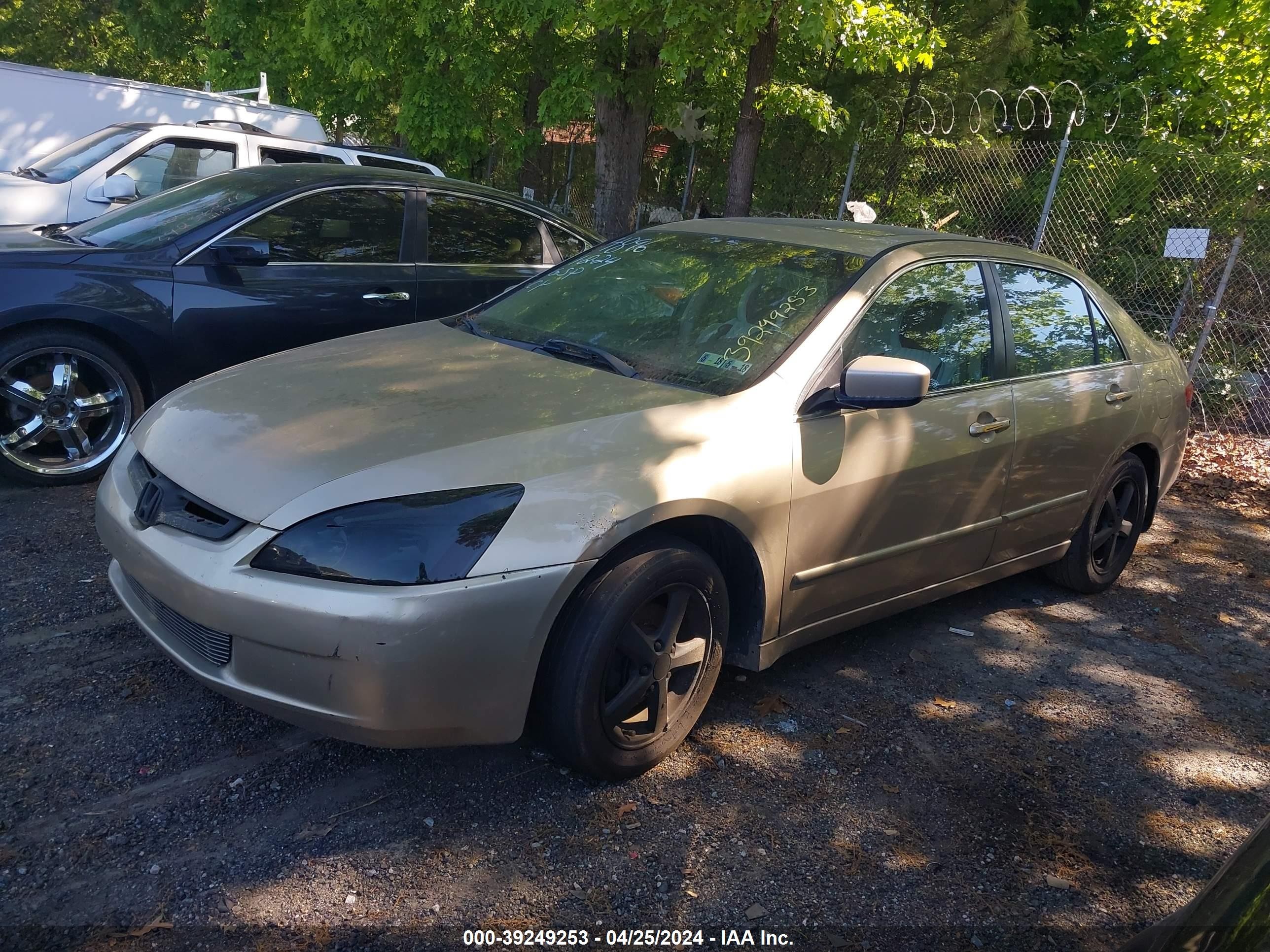 Photo 1 VIN: 1HGCM56715A124896 - HONDA ACCORD 