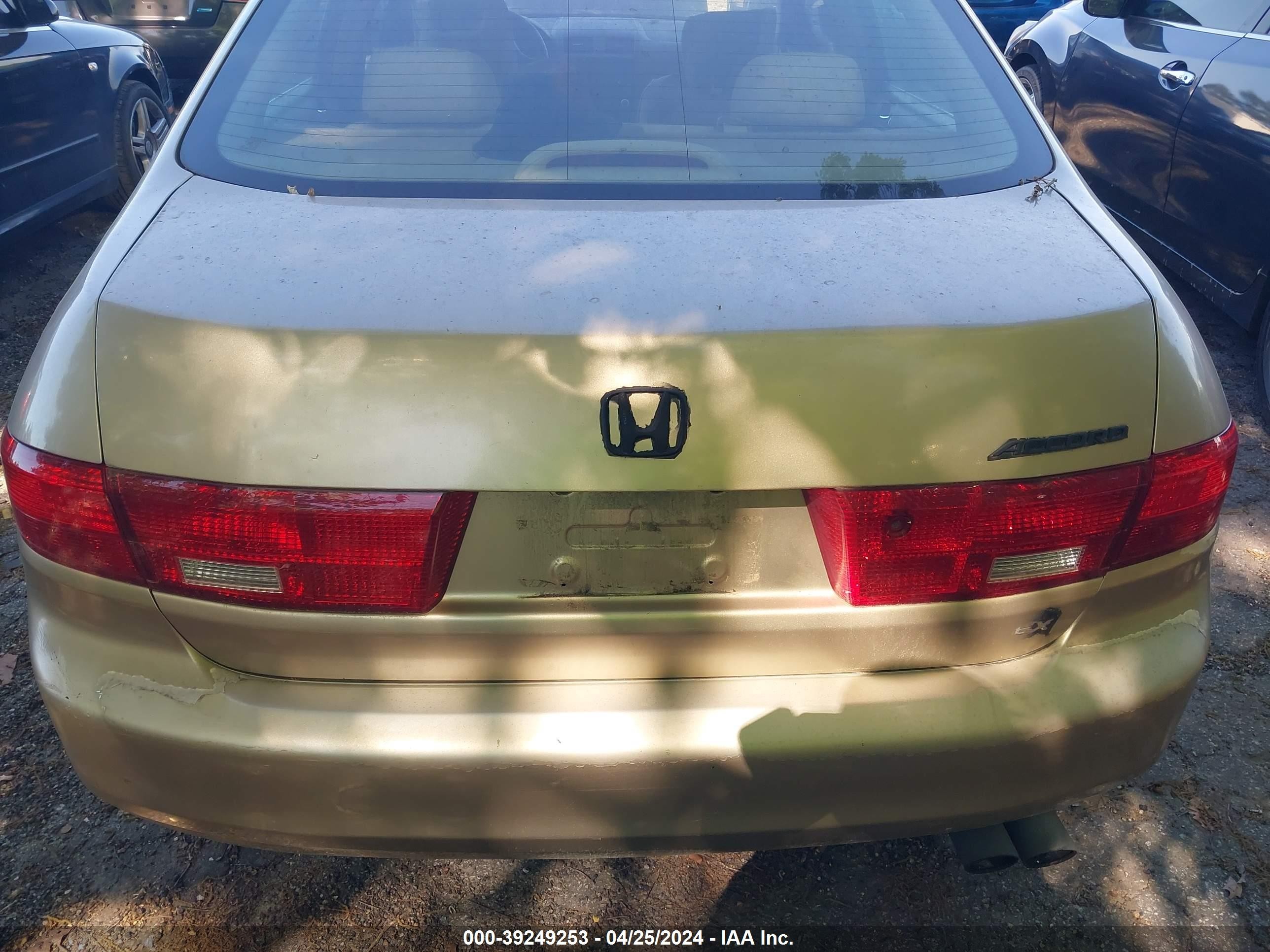 Photo 10 VIN: 1HGCM56715A124896 - HONDA ACCORD 