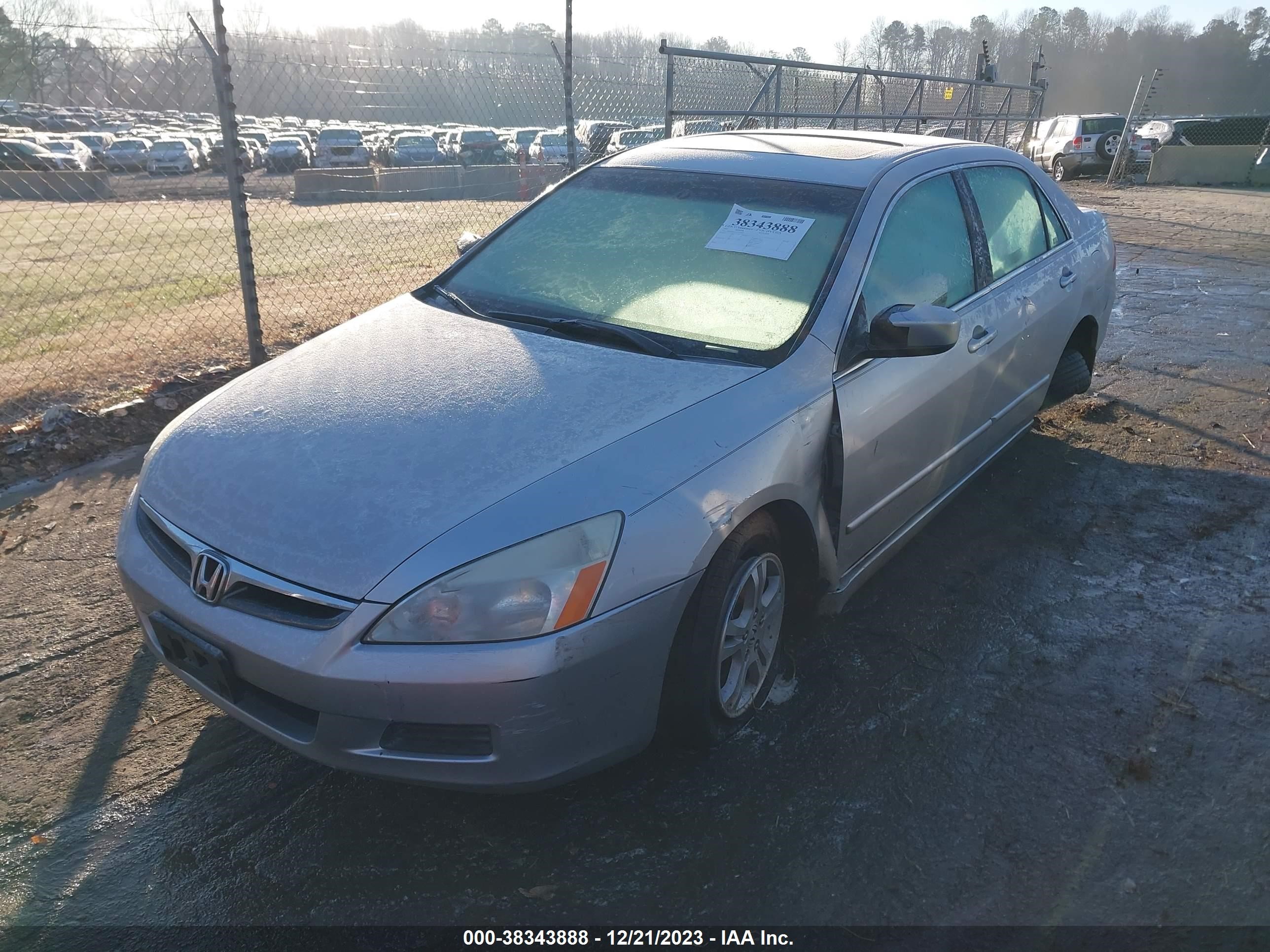 Photo 1 VIN: 1HGCM56717A169579 - HONDA ACCORD 