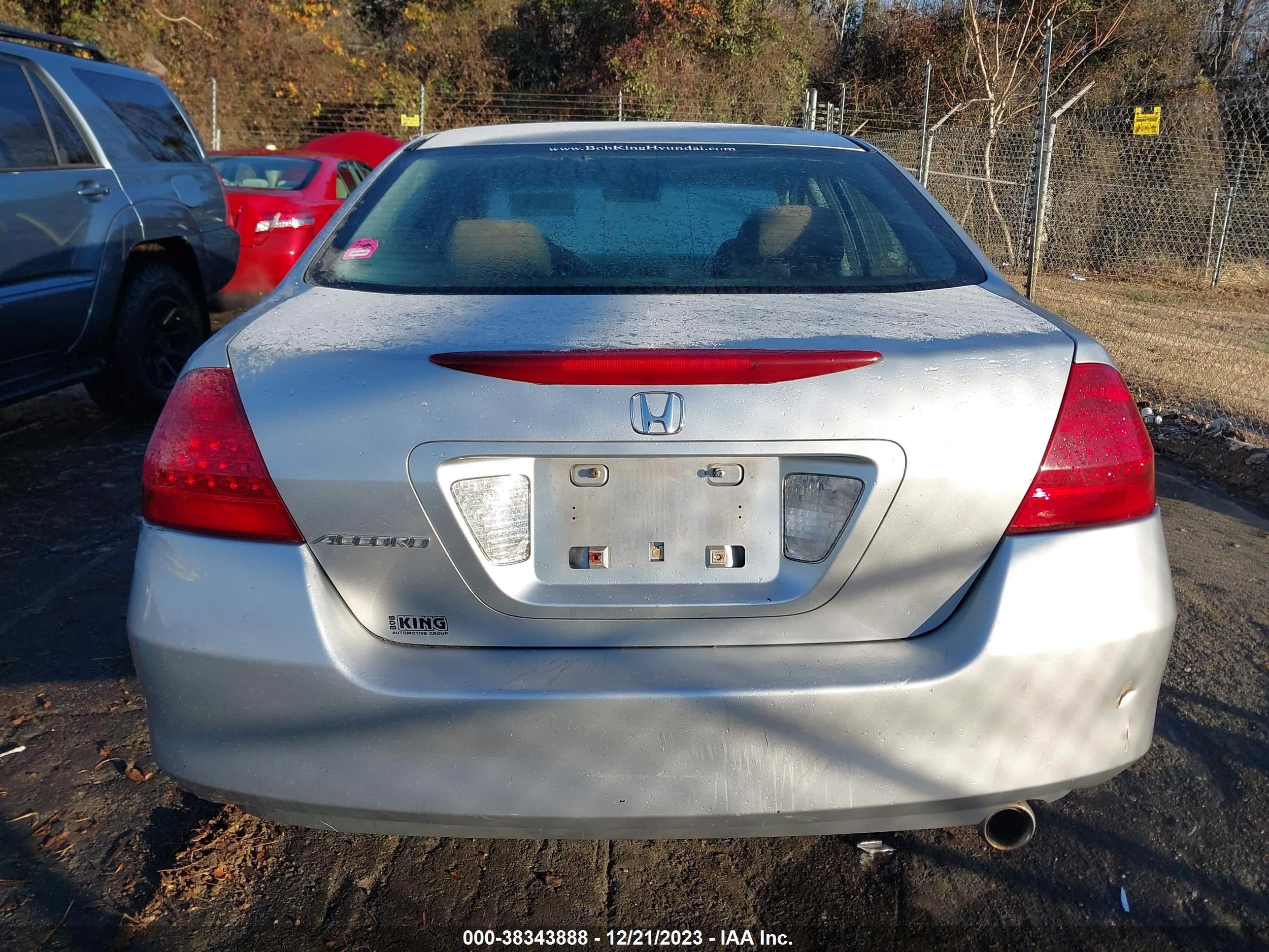 Photo 14 VIN: 1HGCM56717A169579 - HONDA ACCORD 