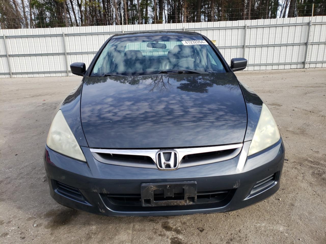 Photo 4 VIN: 1HGCM56717A184020 - HONDA ACCORD 