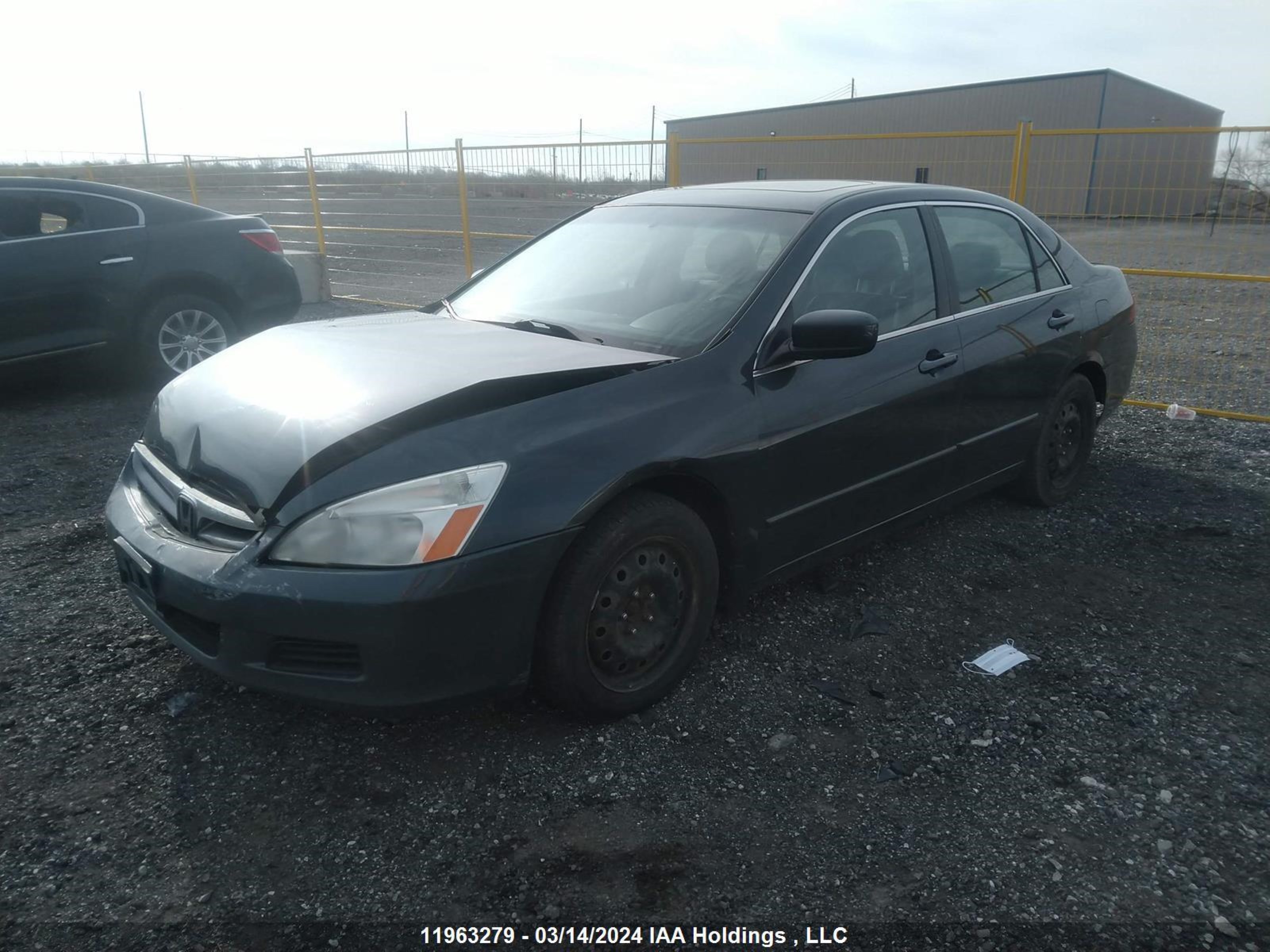 Photo 1 VIN: 1HGCM56717A810519 - HONDA ACCORD 