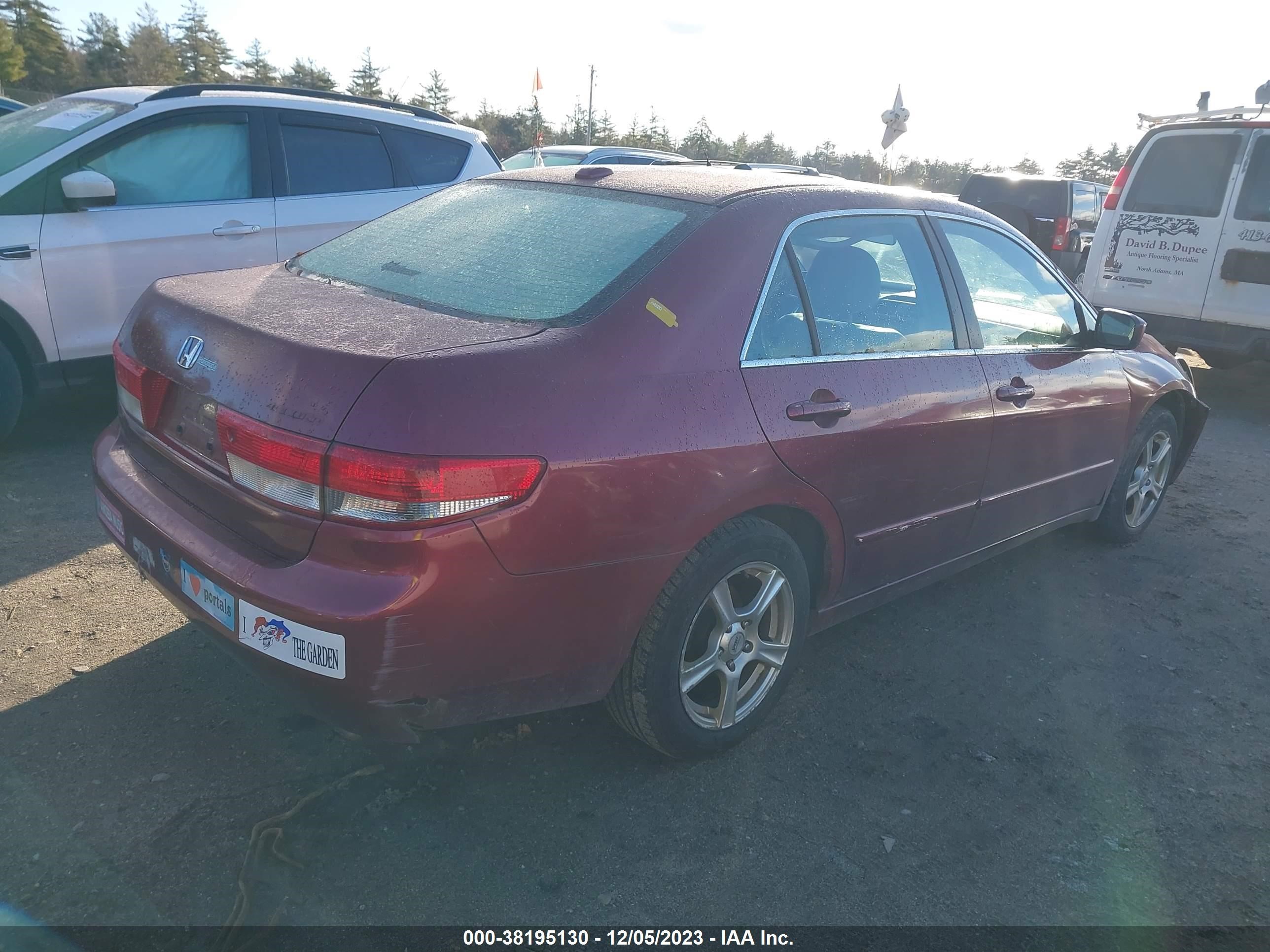 Photo 3 VIN: 1HGCM56724A137249 - HONDA ACCORD 