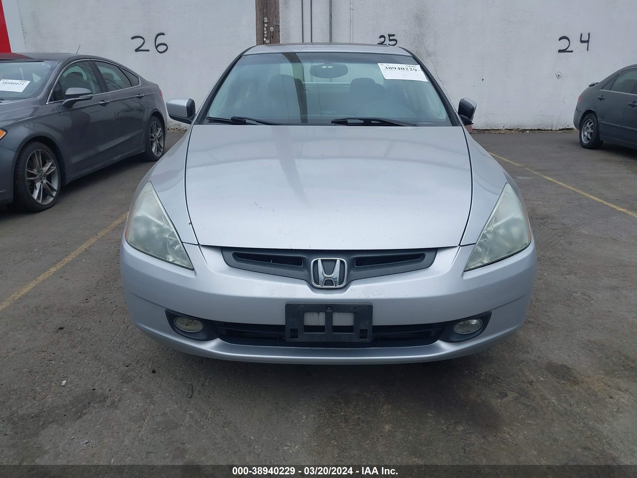 Photo 11 VIN: 1HGCM56725A113177 - HONDA ACCORD 