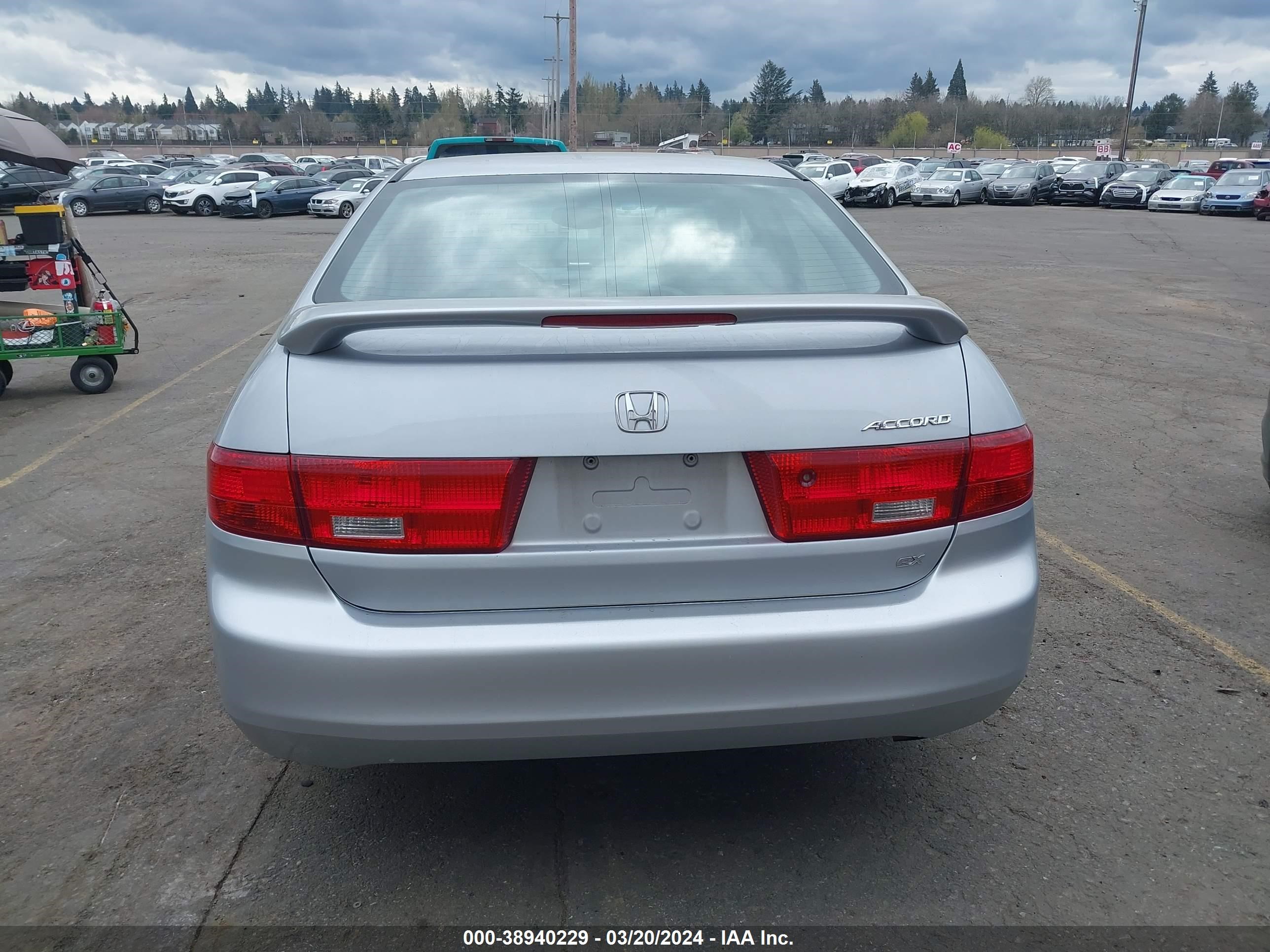 Photo 15 VIN: 1HGCM56725A113177 - HONDA ACCORD 