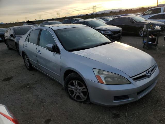 Photo 3 VIN: 1HGCM56726A062796 - HONDA ACCORD 