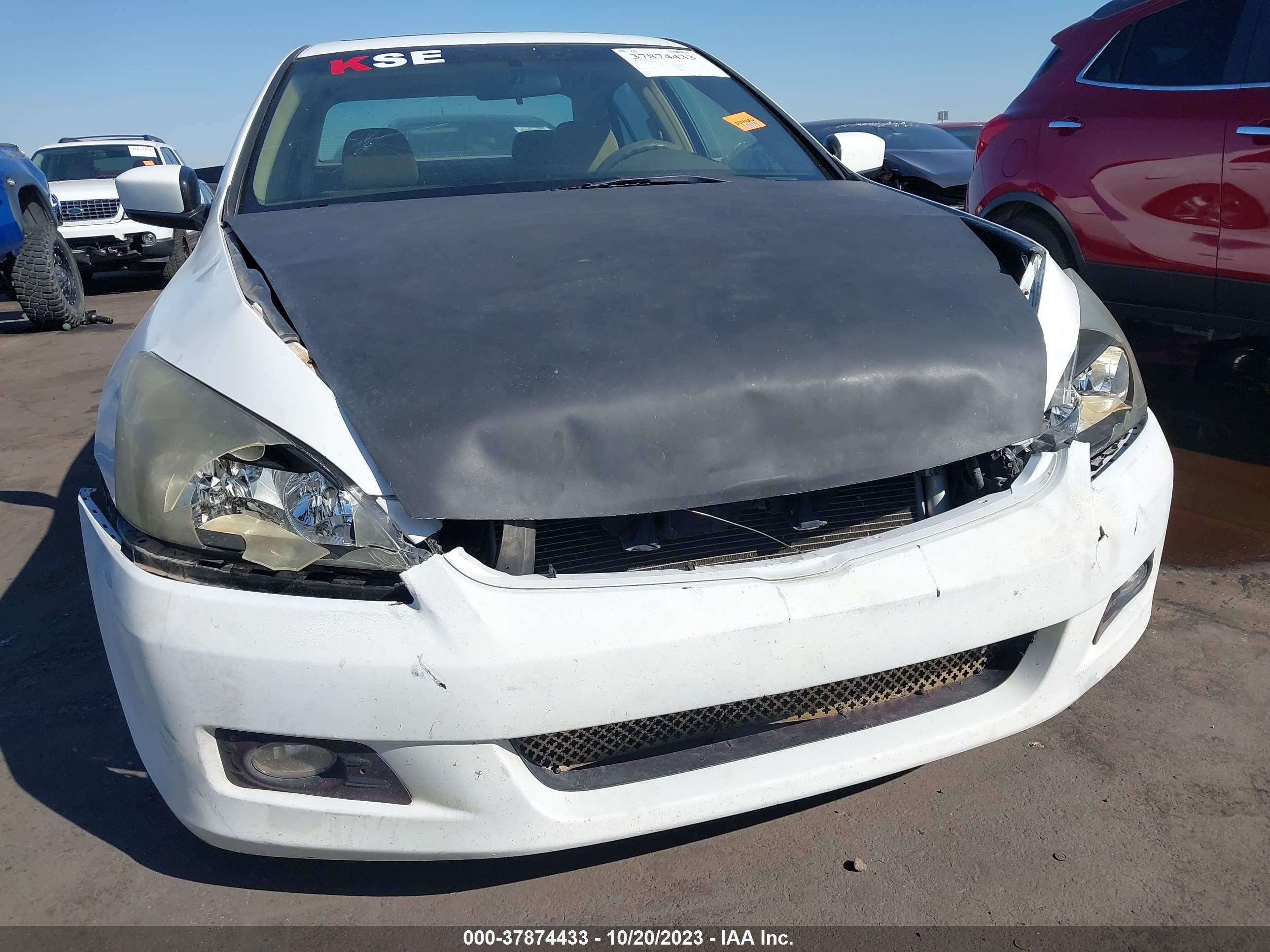 Photo 5 VIN: 1HGCM56726A128733 - HONDA ACCORD 