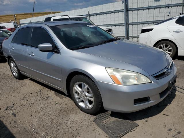 Photo 3 VIN: 1HGCM56727A046650 - HONDA ACCORD EX 