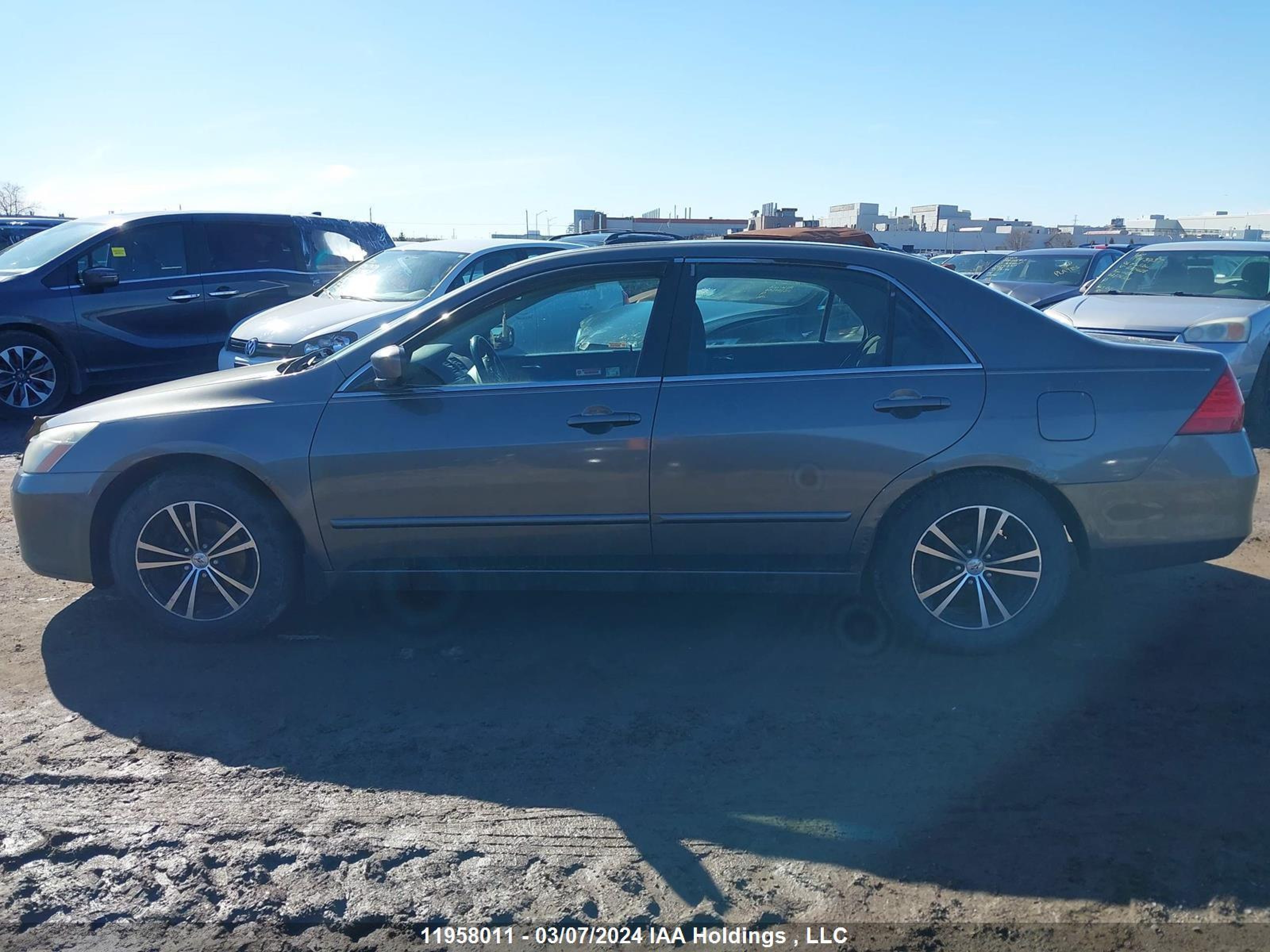 Photo 13 VIN: 1HGCM56727A813283 - HONDA ACCORD 