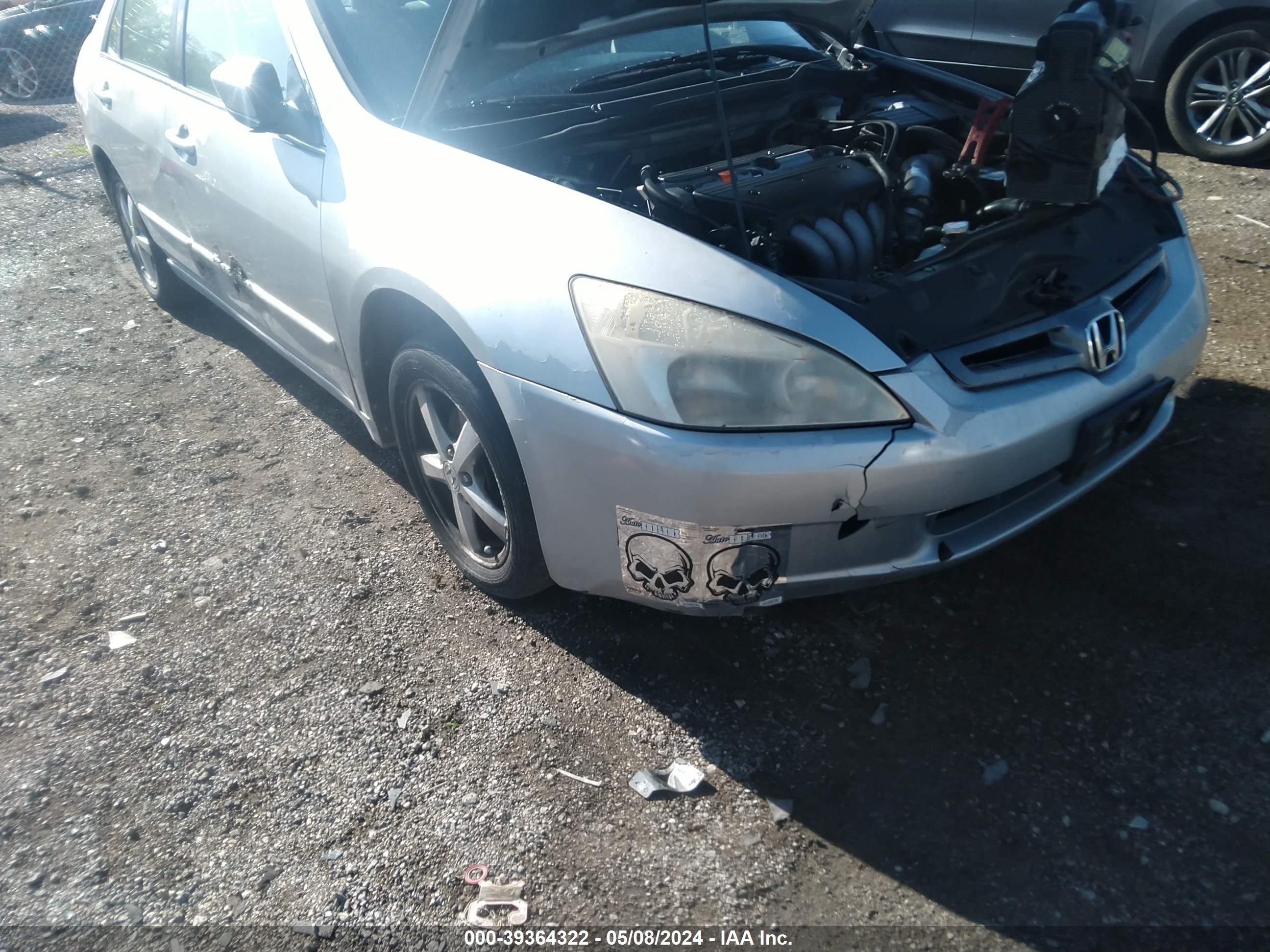 Photo 5 VIN: 1HGCM56735A002203 - HONDA ACCORD 