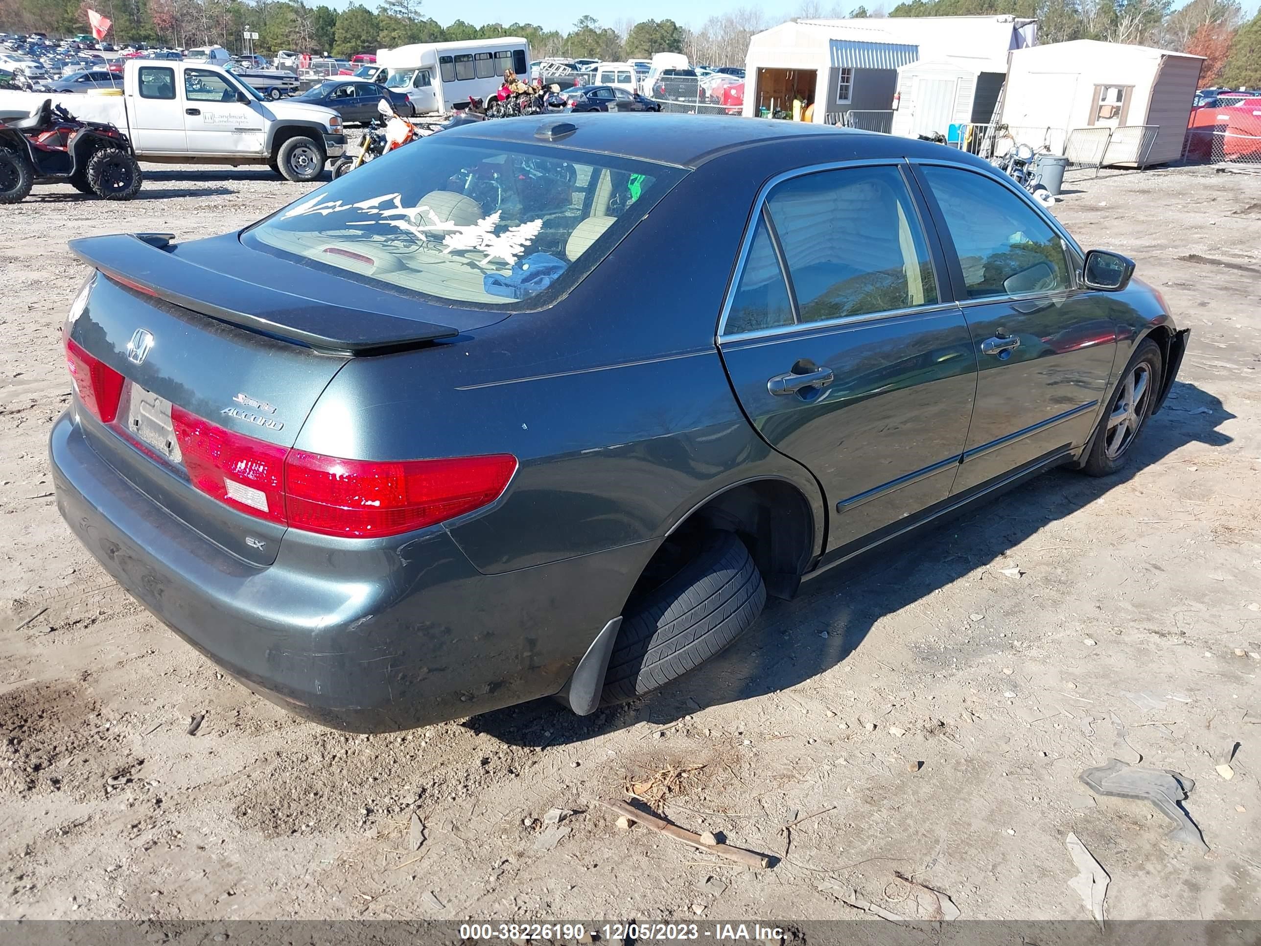 Photo 3 VIN: 1HGCM56735A091870 - HONDA ACCORD 