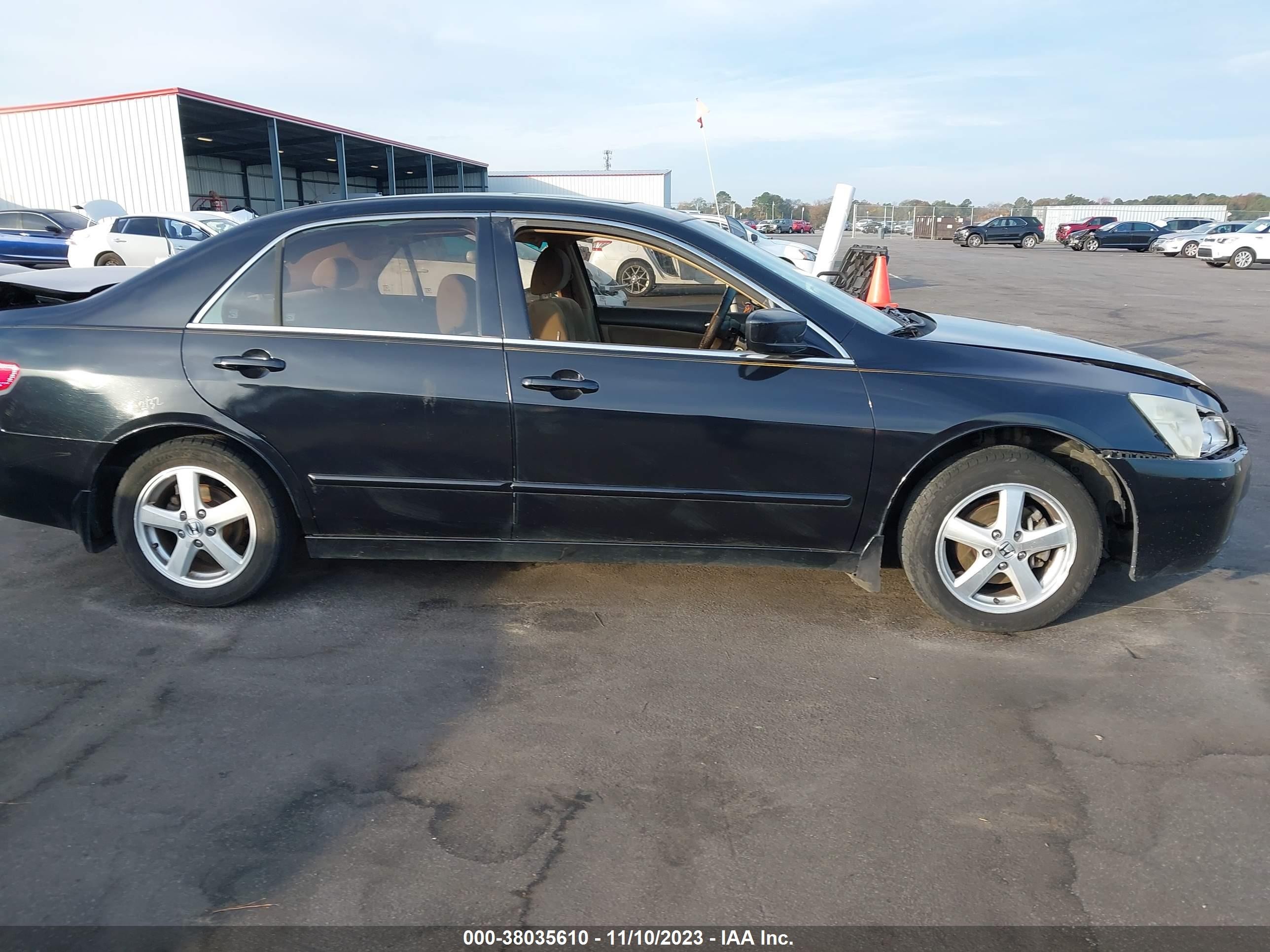 Photo 12 VIN: 1HGCM56735A131462 - HONDA ACCORD 