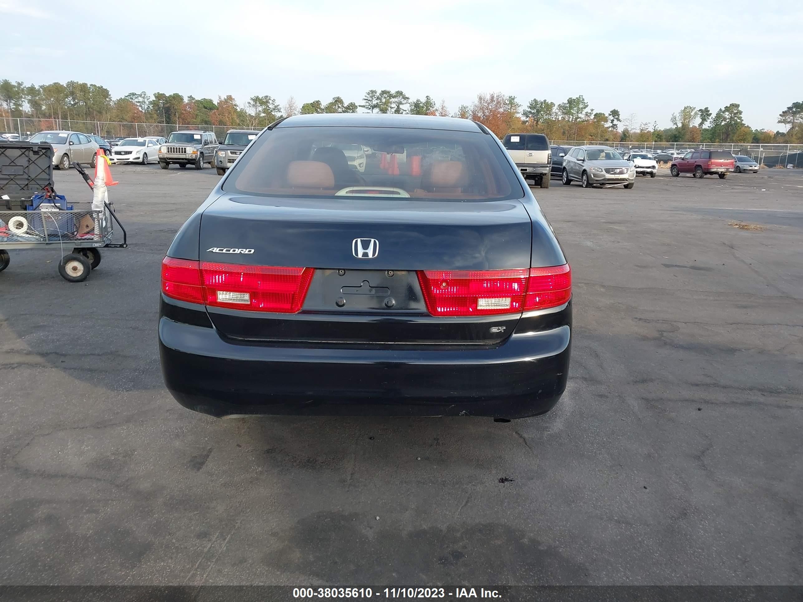 Photo 15 VIN: 1HGCM56735A131462 - HONDA ACCORD 