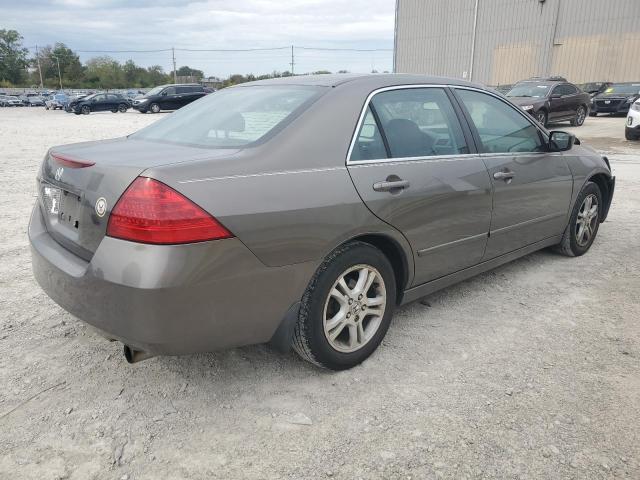 Photo 2 VIN: 1HGCM56756A010322 - HONDA ACCORD 