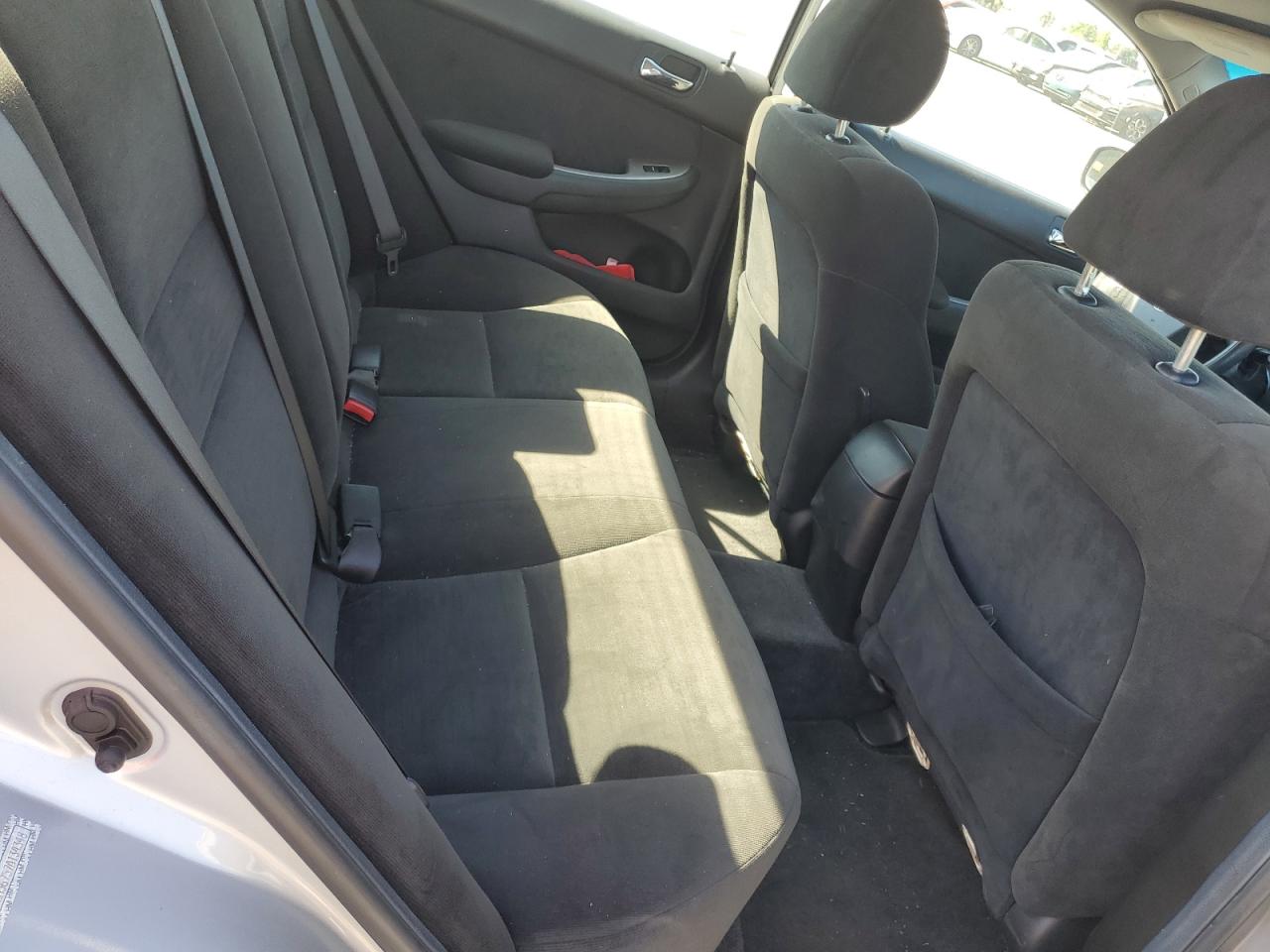 Photo 9 VIN: 1HGCM56757A134348 - HONDA ACCORD 