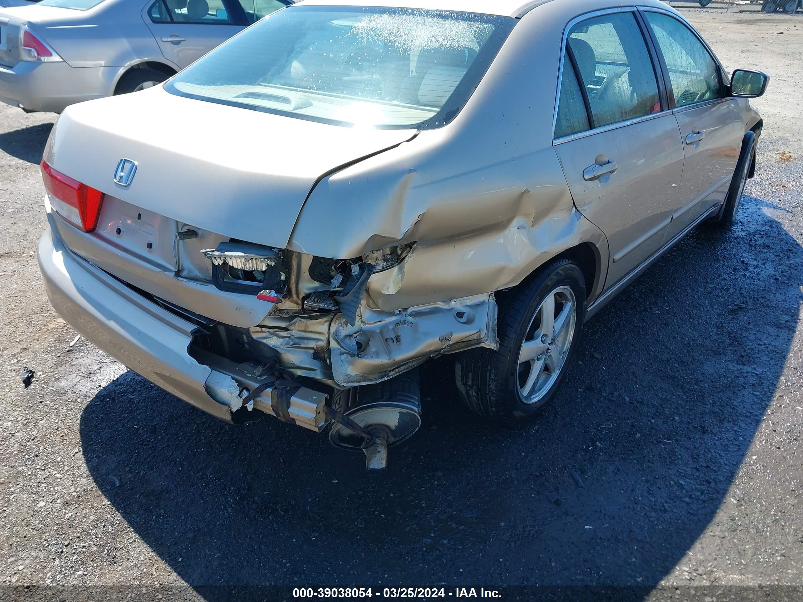 Photo 16 VIN: 1HGCM56764A022489 - HONDA ACCORD 