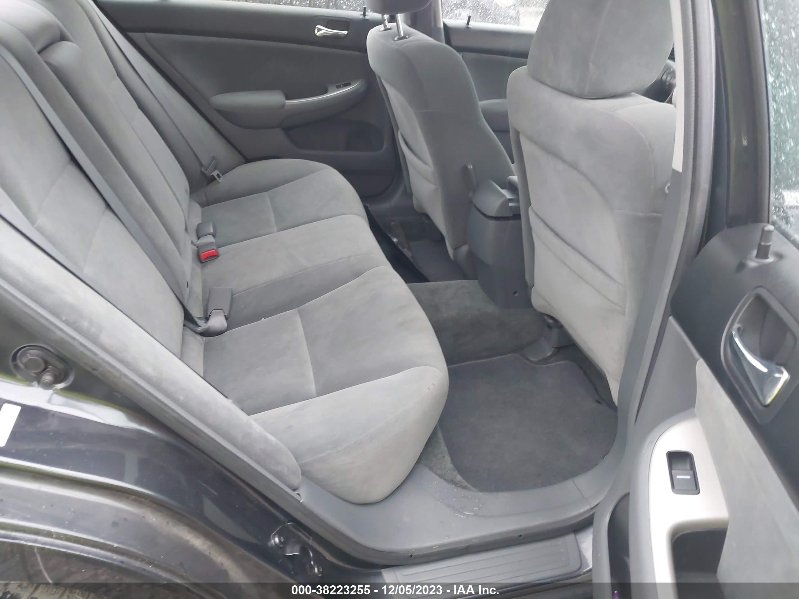 Photo 7 VIN: 1HGCM56765A021585 - HONDA ACCORD 